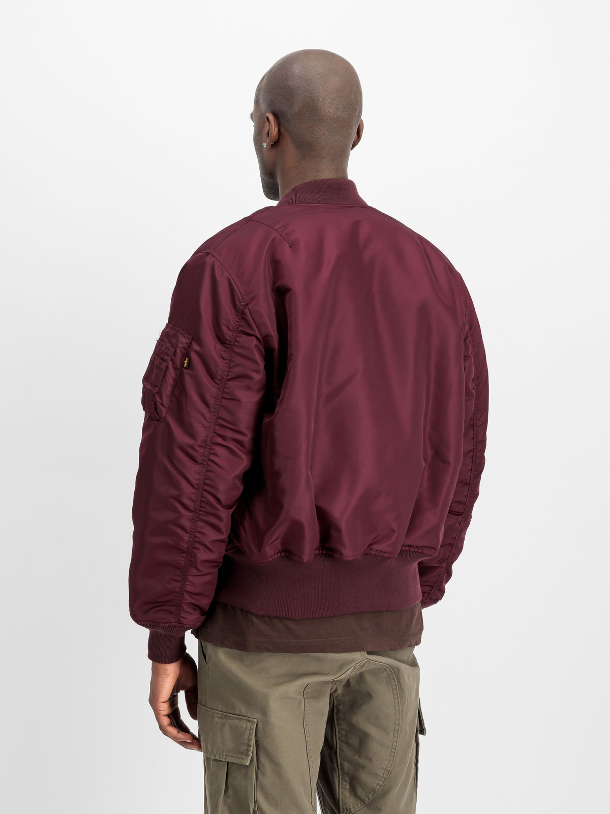 Alpha Industries – MA-1 Heritage Bomber Jacket – Dark Cherry