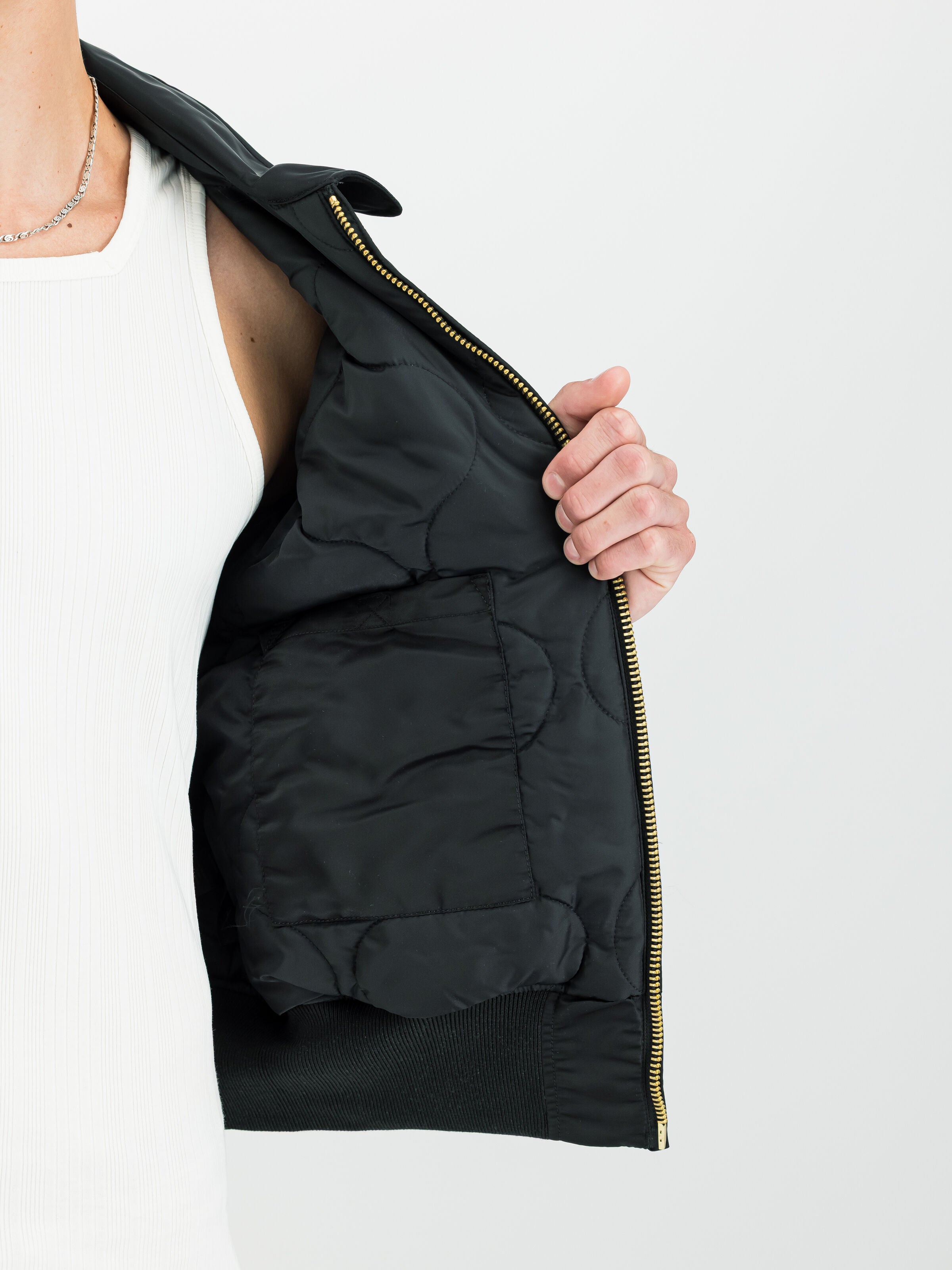 CWU-45 Heritage Bomber Jacket Alpha Industries AW25 - Black