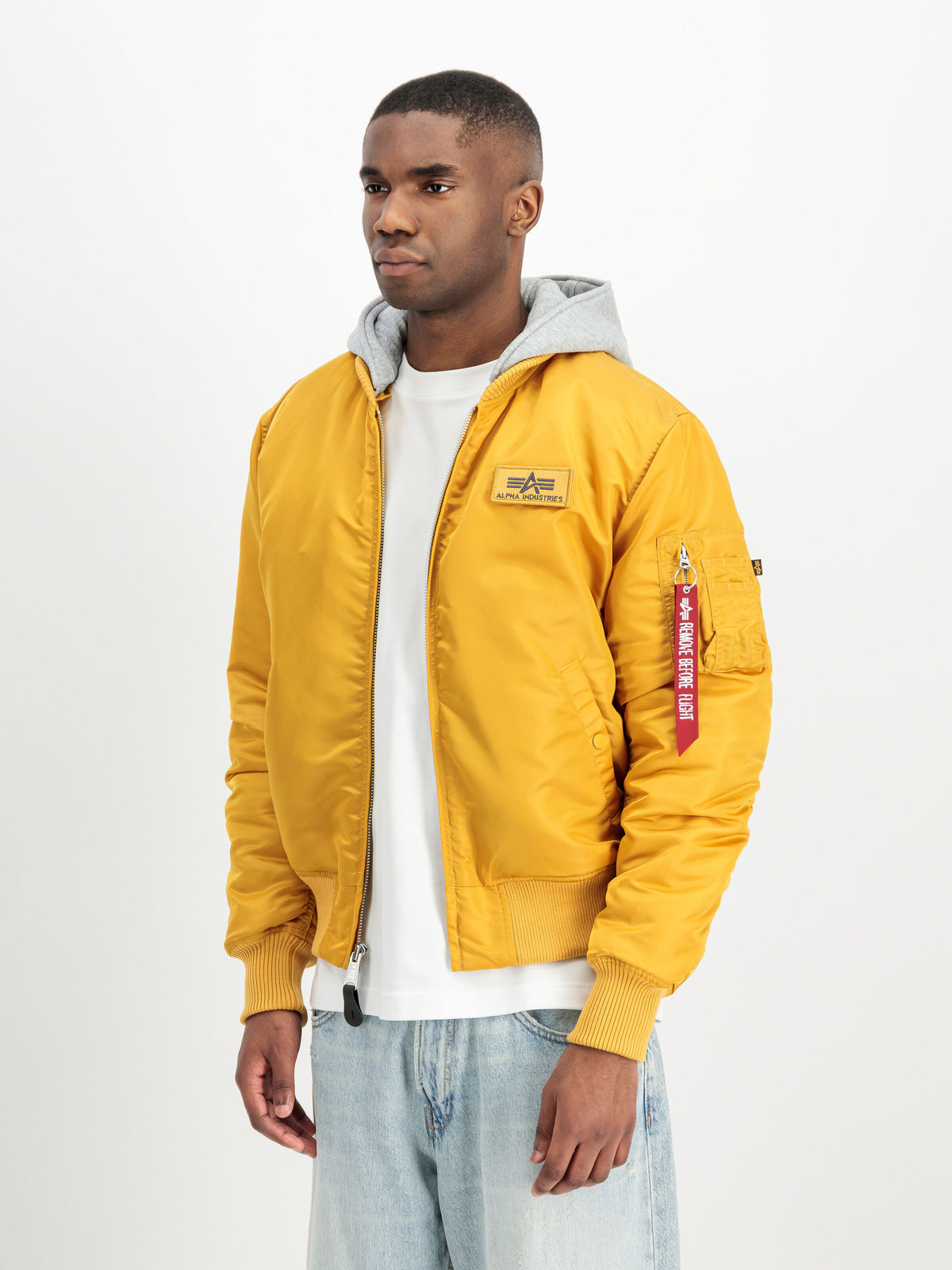 Alpha Industries – MA-1 Zip Hood Backprint Bomber Jacket – Wheat