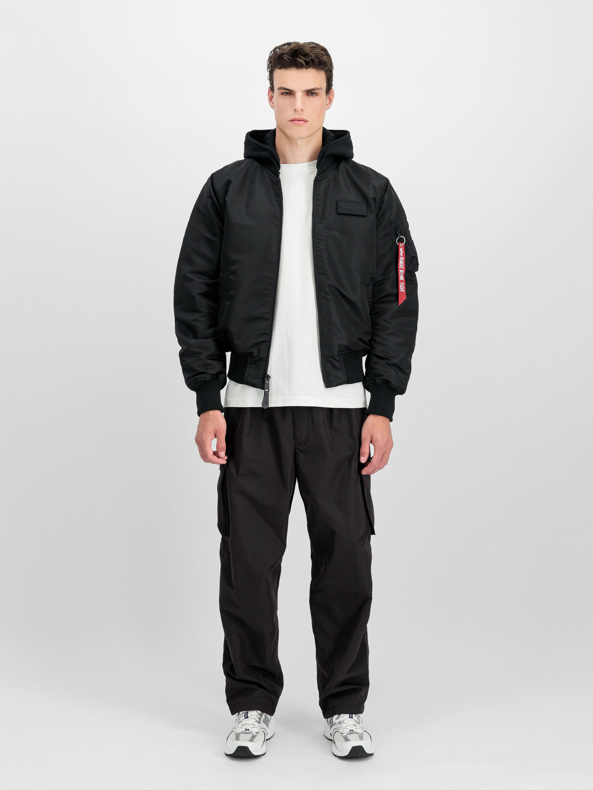 Alpha Industries – MA-1 Zip Hood Backprint Bomber Jacket – Black/White
