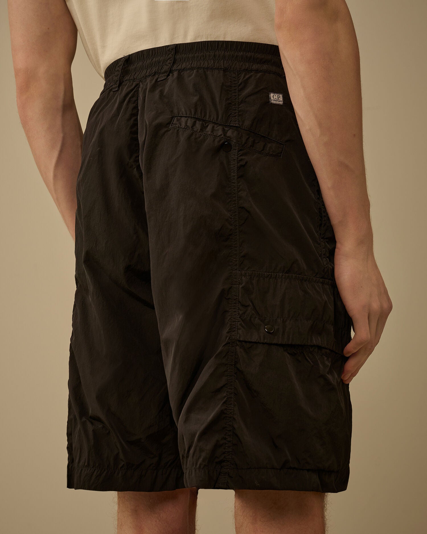 Chrome-R Lens Boxy Cargo Shorts C.P. Company - Black