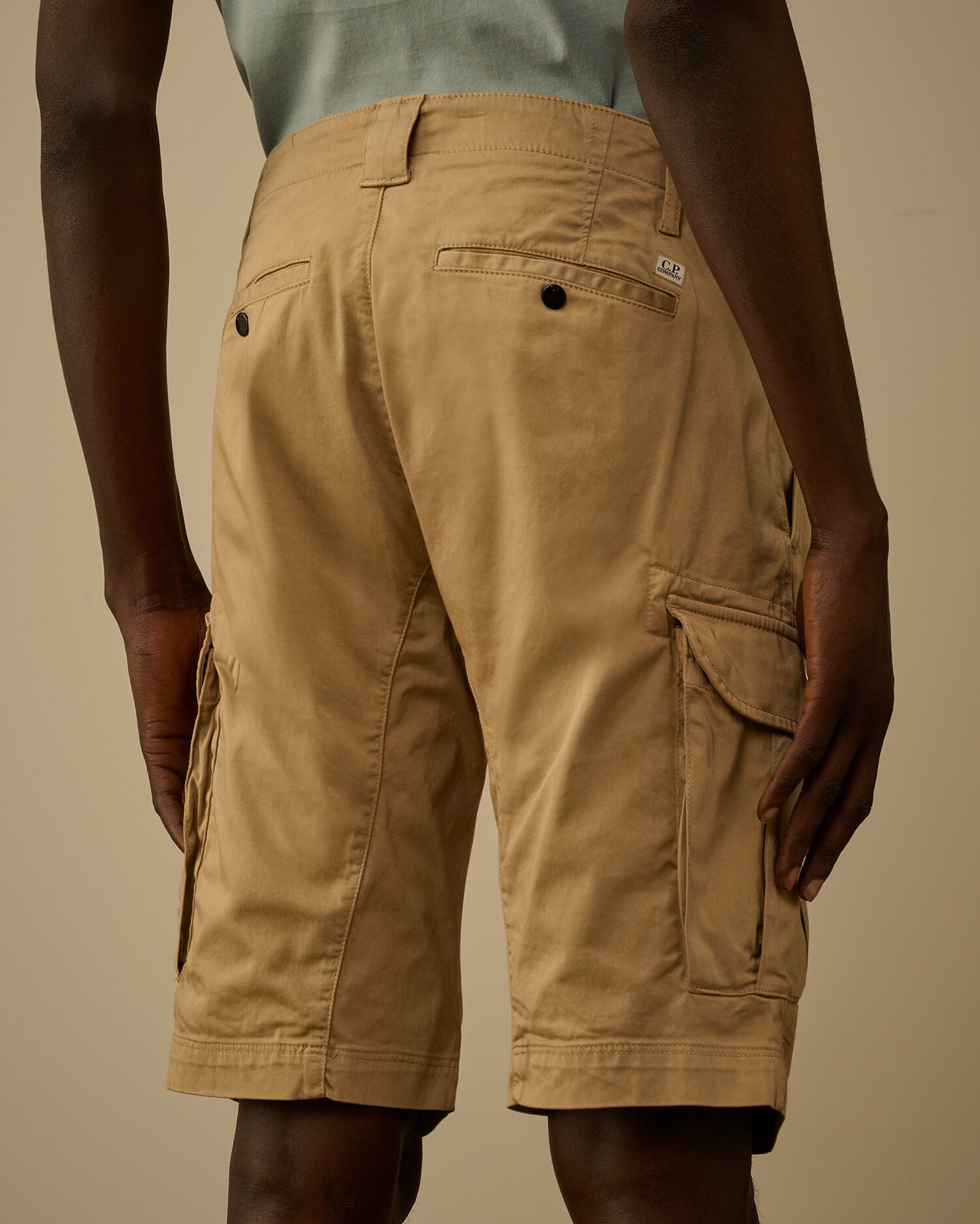 Stretch Sateen Cargo Lens Shorts C.P. Company - Beige, Anphora