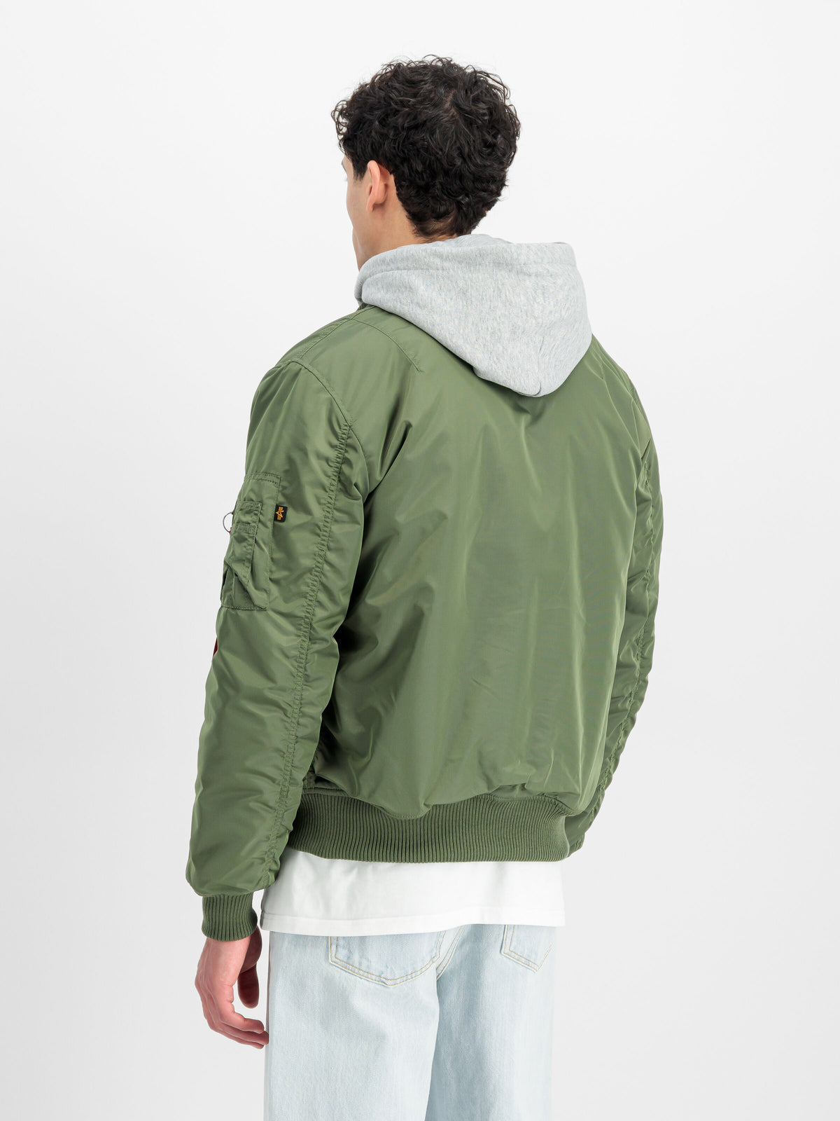 Alpha Industries – MA-1 TT Hood Two Tone Cold Weather Bomber Jacket – Sage-Green