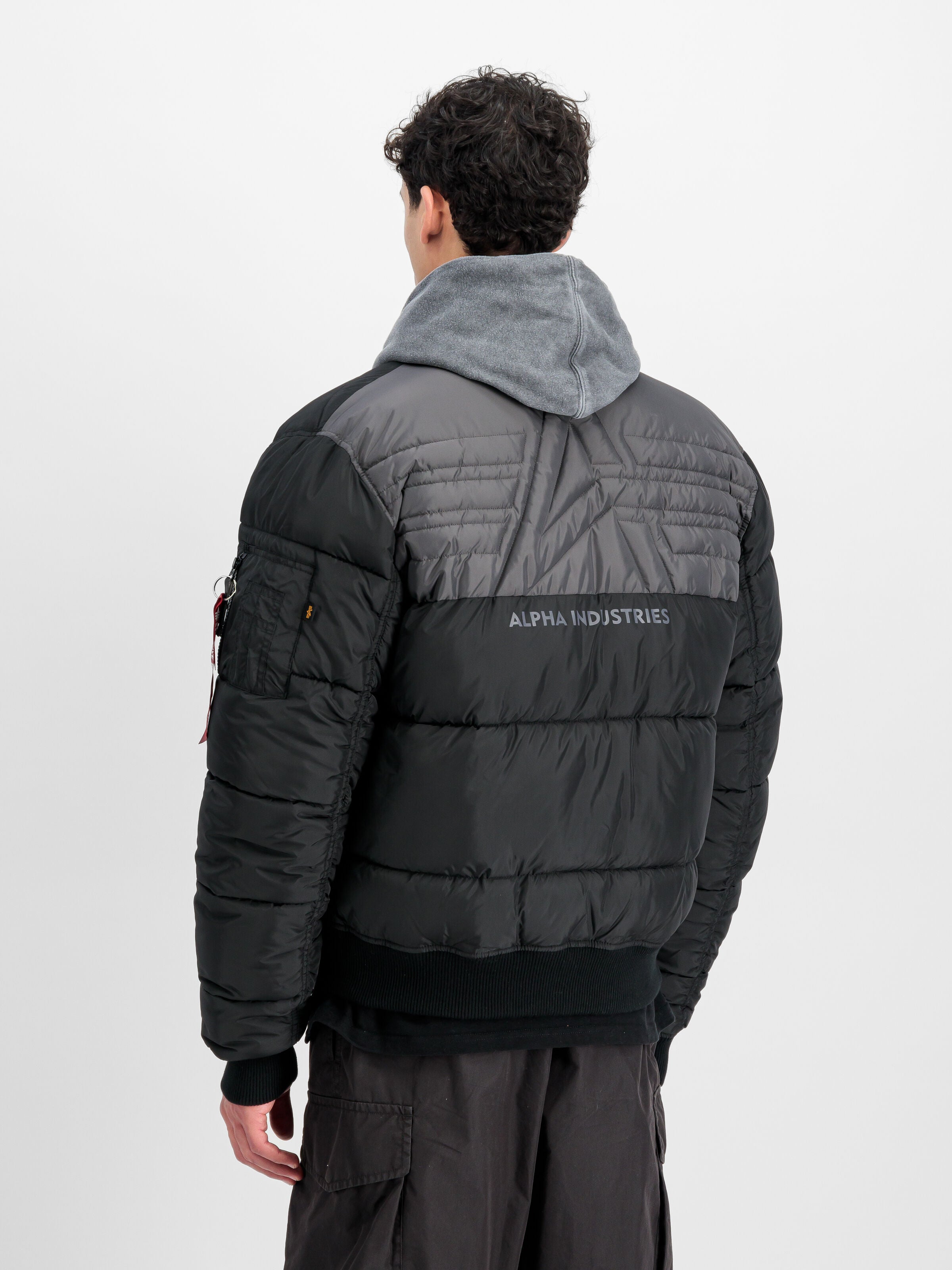 MA-1 Logo Puffer Winter Jacket Alpha Industries AW25 - Black