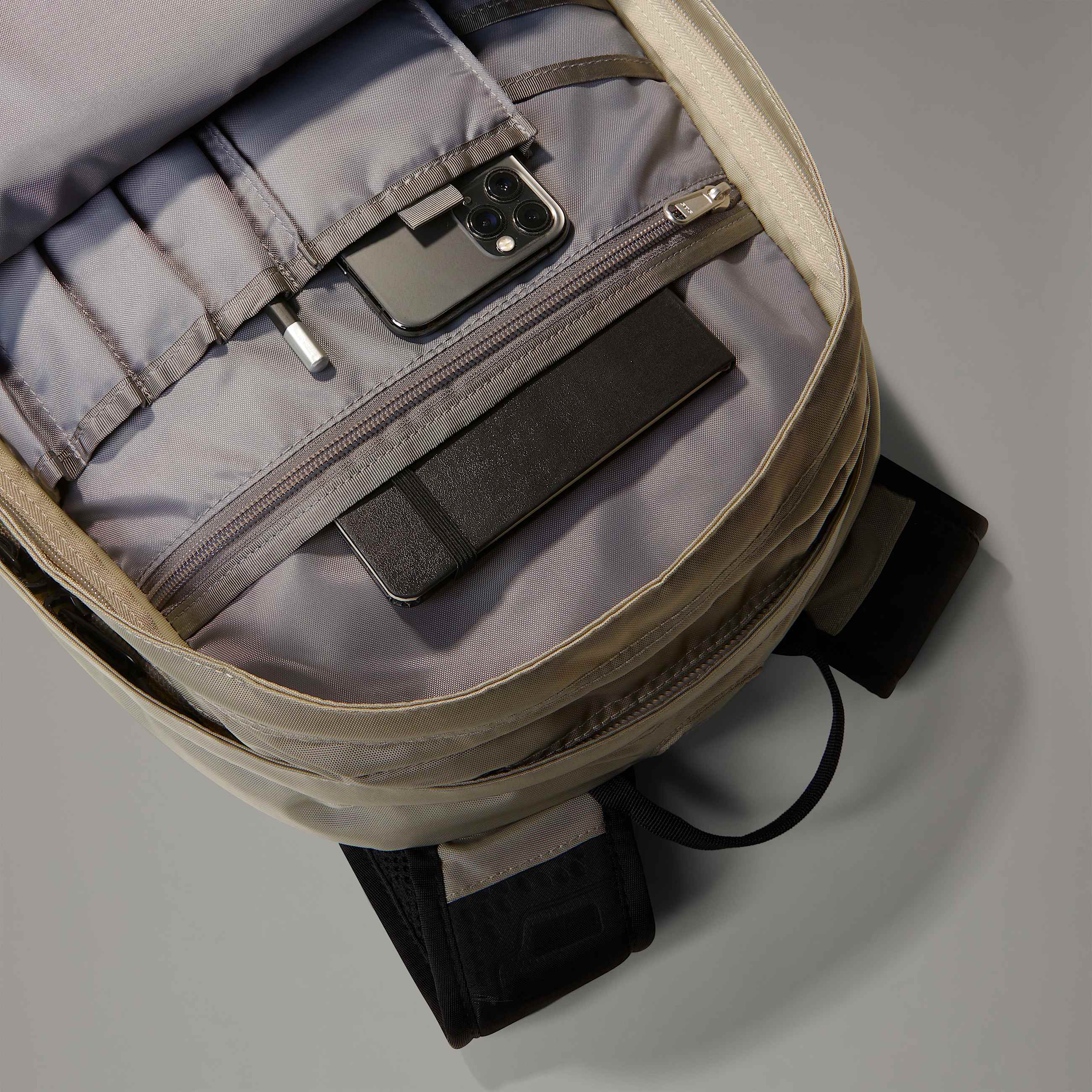 Borealis Classic Backpack The North Face - Clay Grey-TNF Black