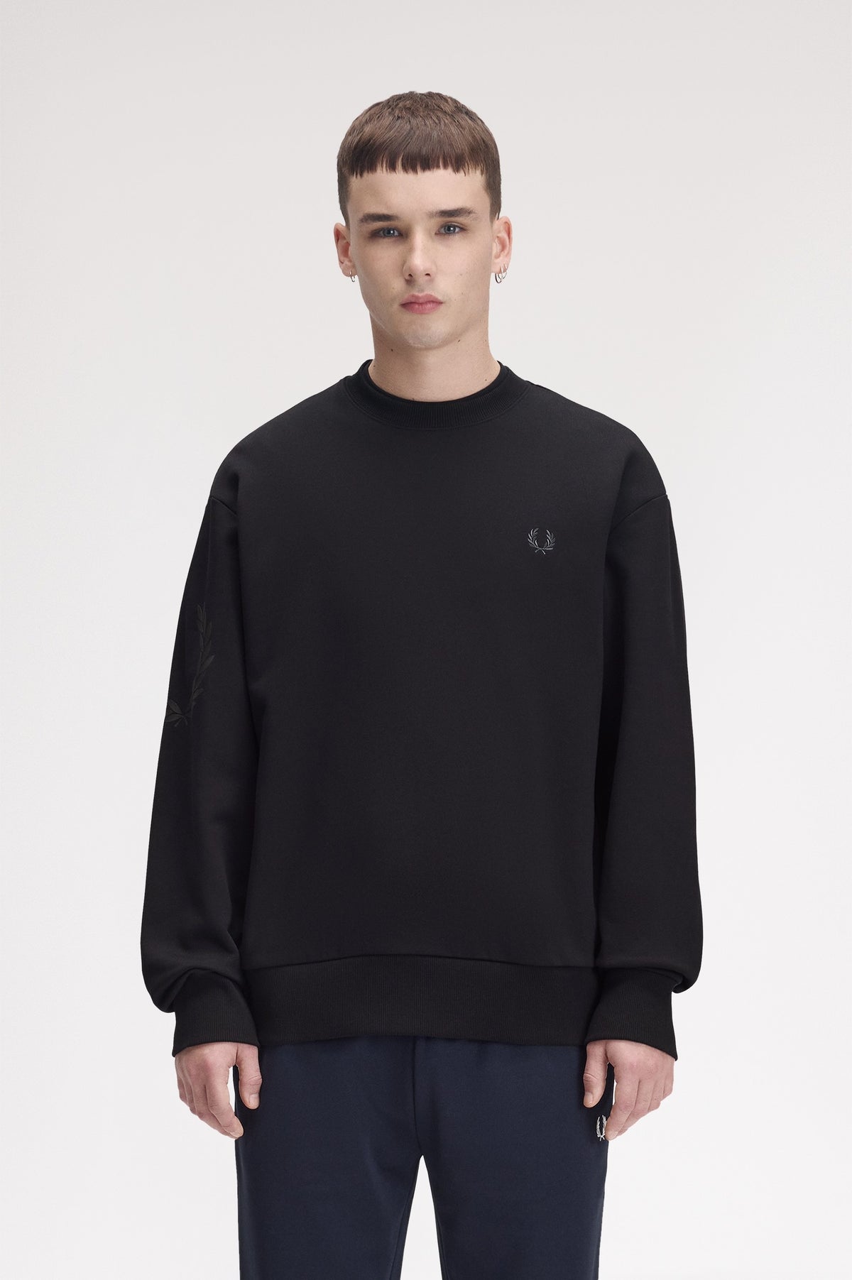 Fred Perry Reflective Laurel Sweatshirt Black