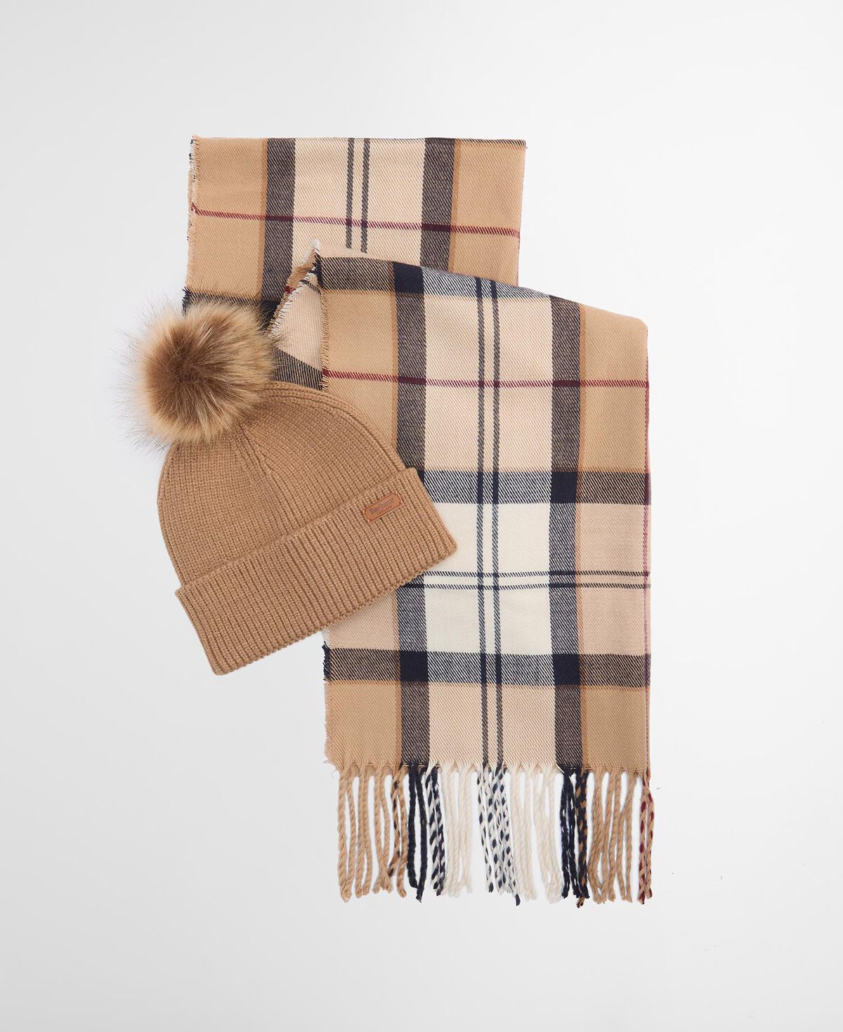 Barbour – Dover Beanie & Hailes Scarf Gift Set – Hessian Tartan