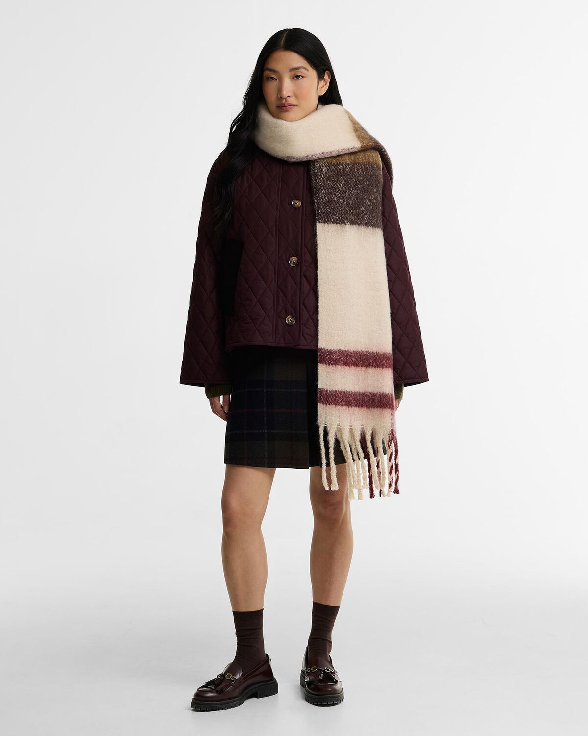 Barbour – Isla Tartan Boucle Scarf – Ecru Muted Tartan