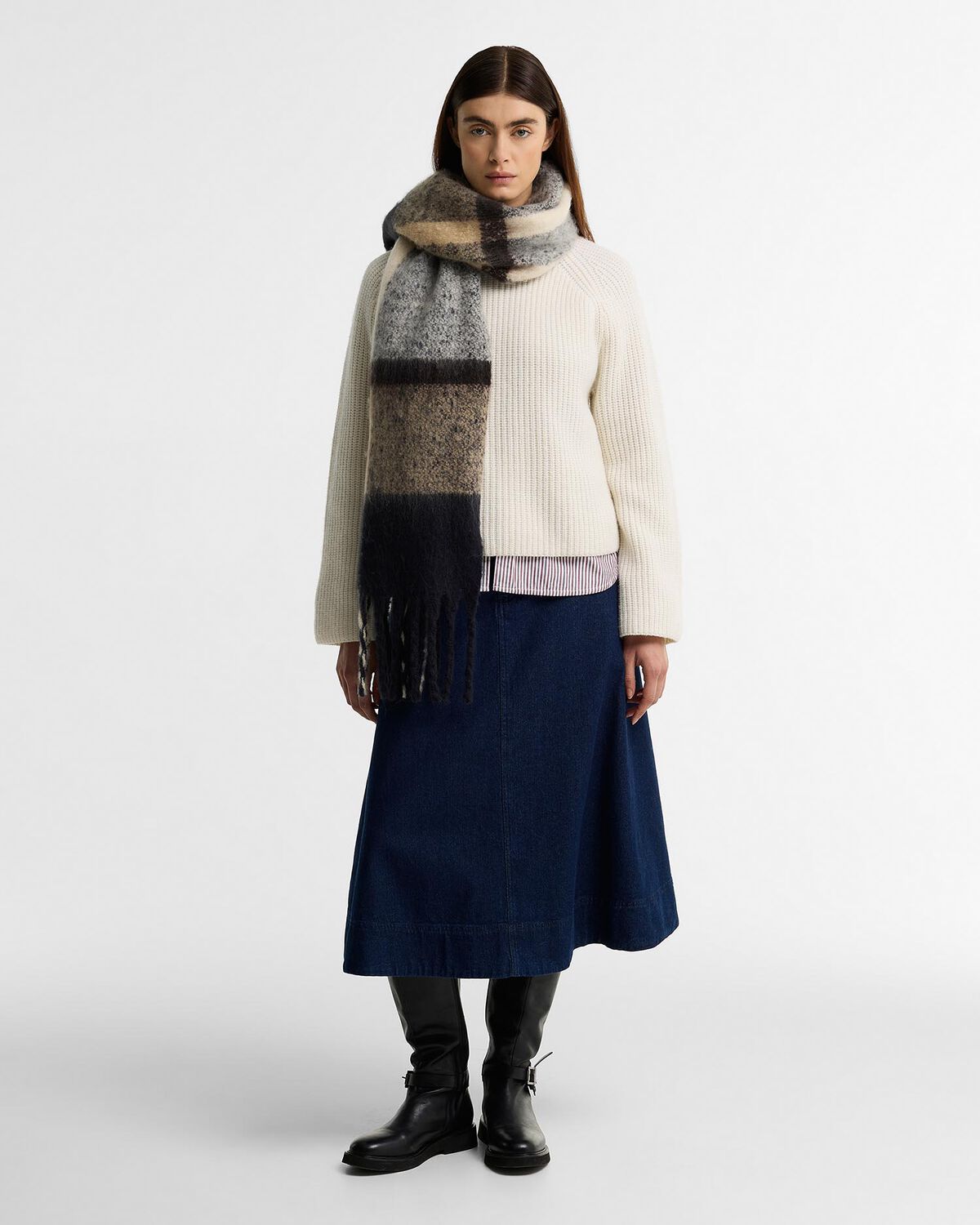 Barbour – Isla Tartan Boucle Scarf – Birchwood Dress Tartan