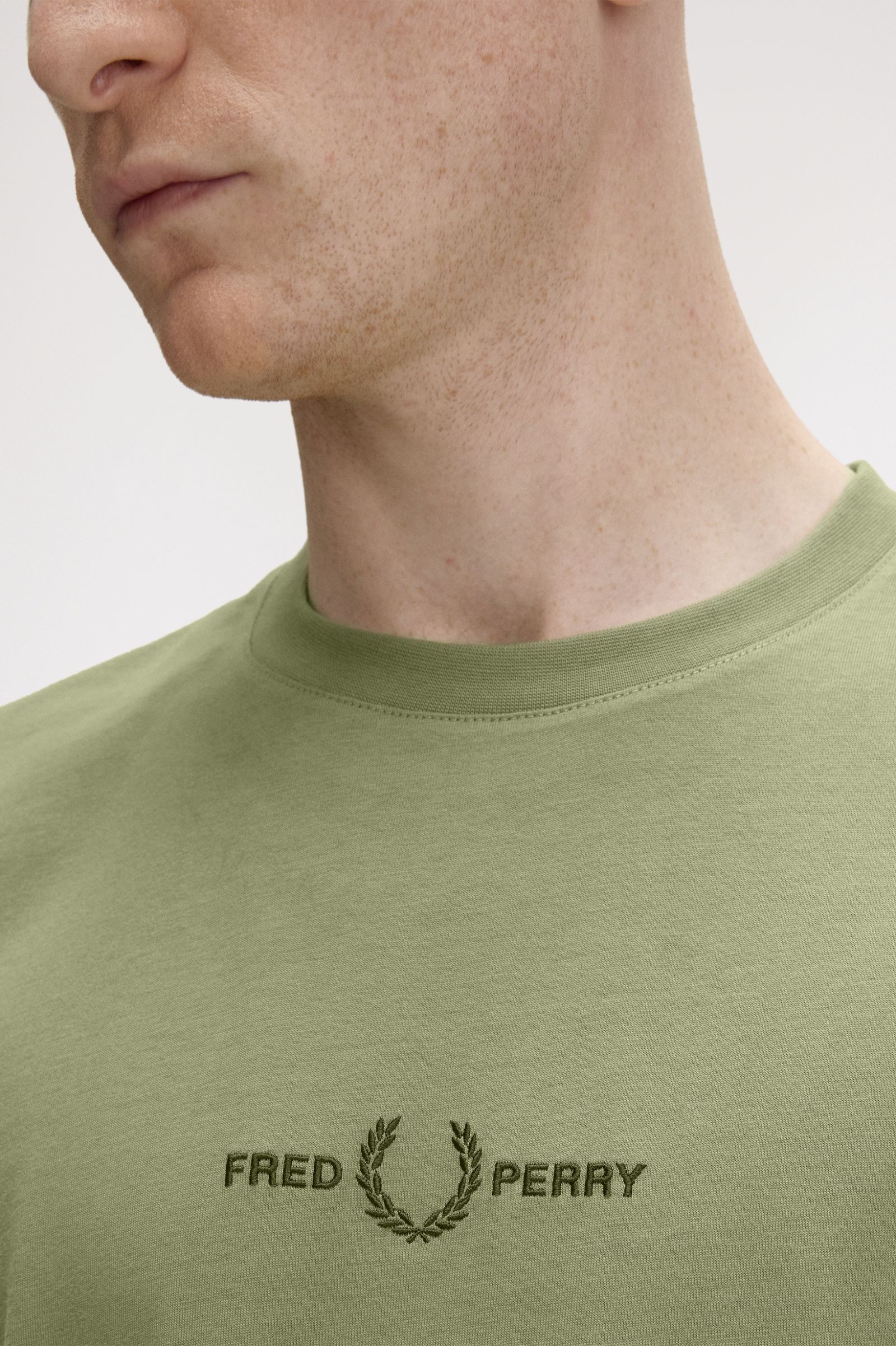 Embroidered T-Shirt Fred Perry - Olive Mint