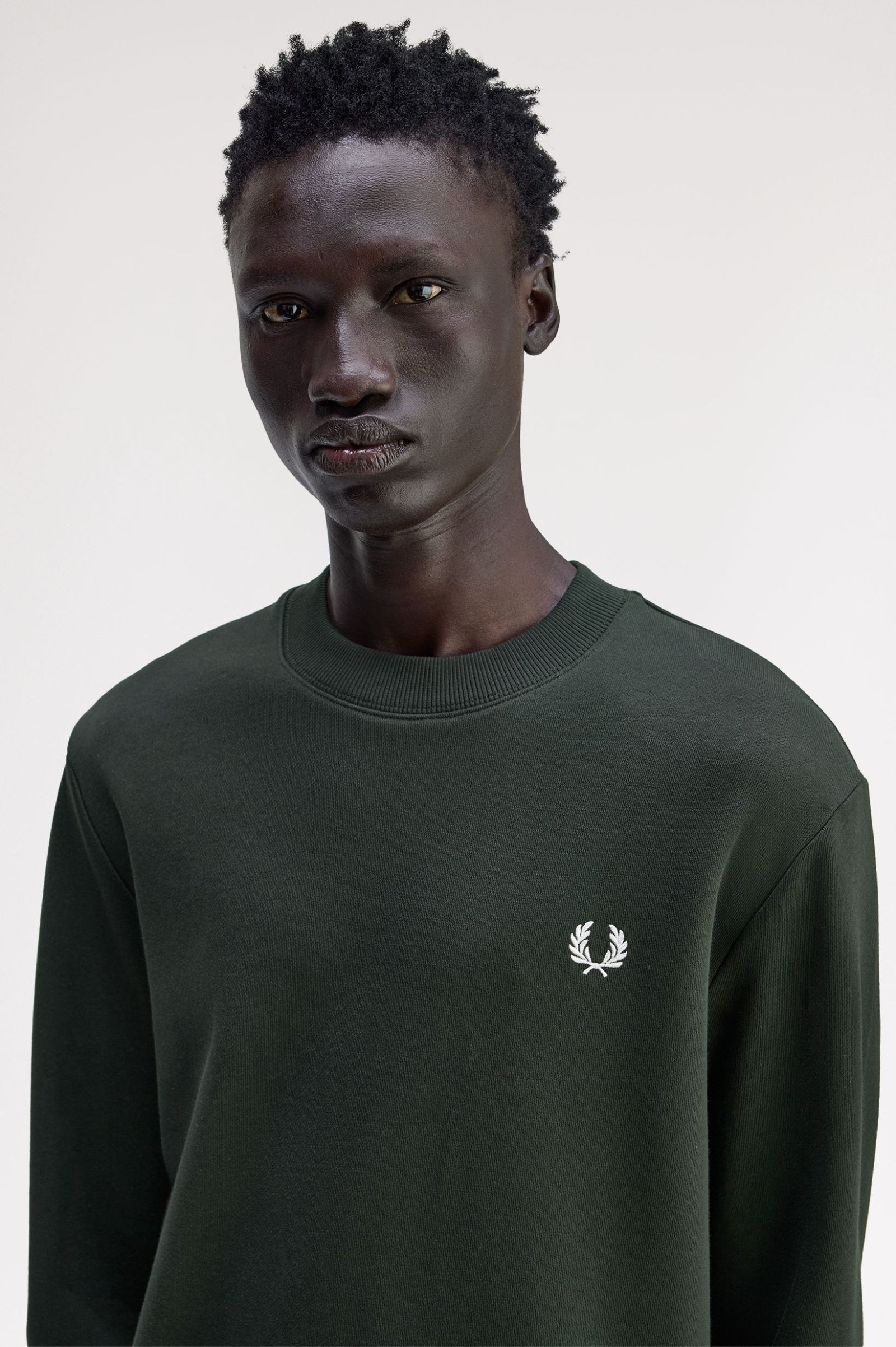 Crew Neck Sweatshirt Fred Perry AW25 - Night Green / Snow White