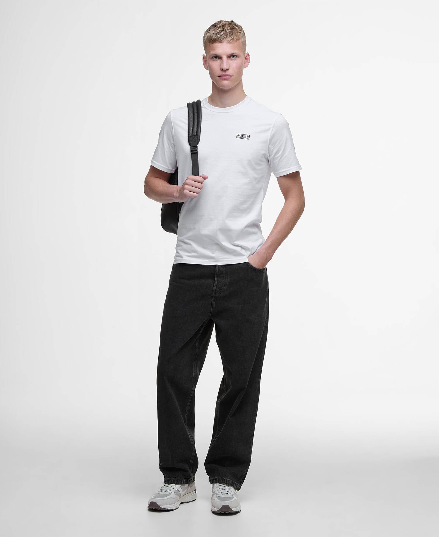 Small Logo T-Shirt SS26 Barbour International - White / Black