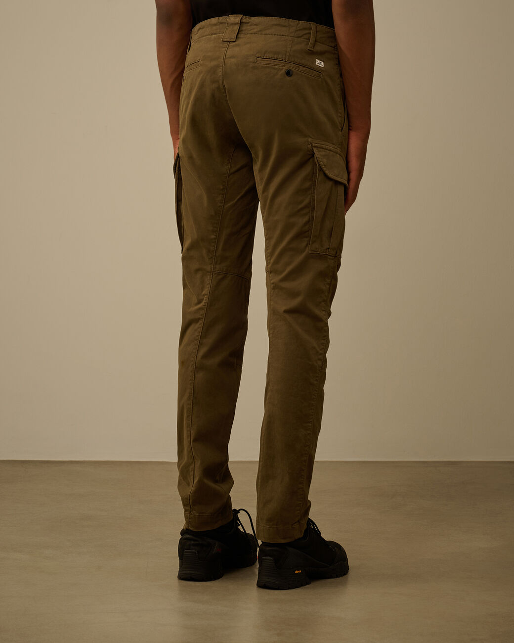 Stretch Sateen Ergonomic Lens Cargo Pants CP Company® AW25 - Ivy Green