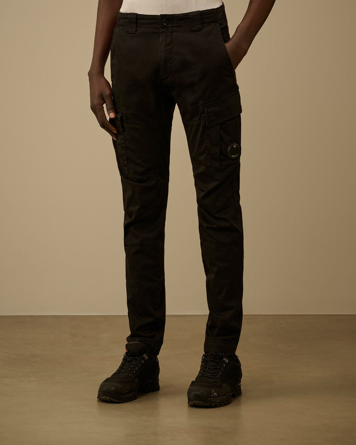 Stretch Sateen Ergonomic Lens Cargo Pants C.P. Company - Black