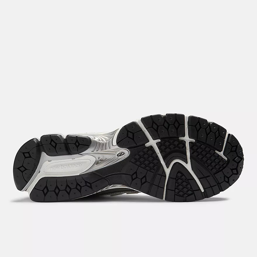 New Balance 1906 RER - Synthetic / Mesh White / Silver / Black