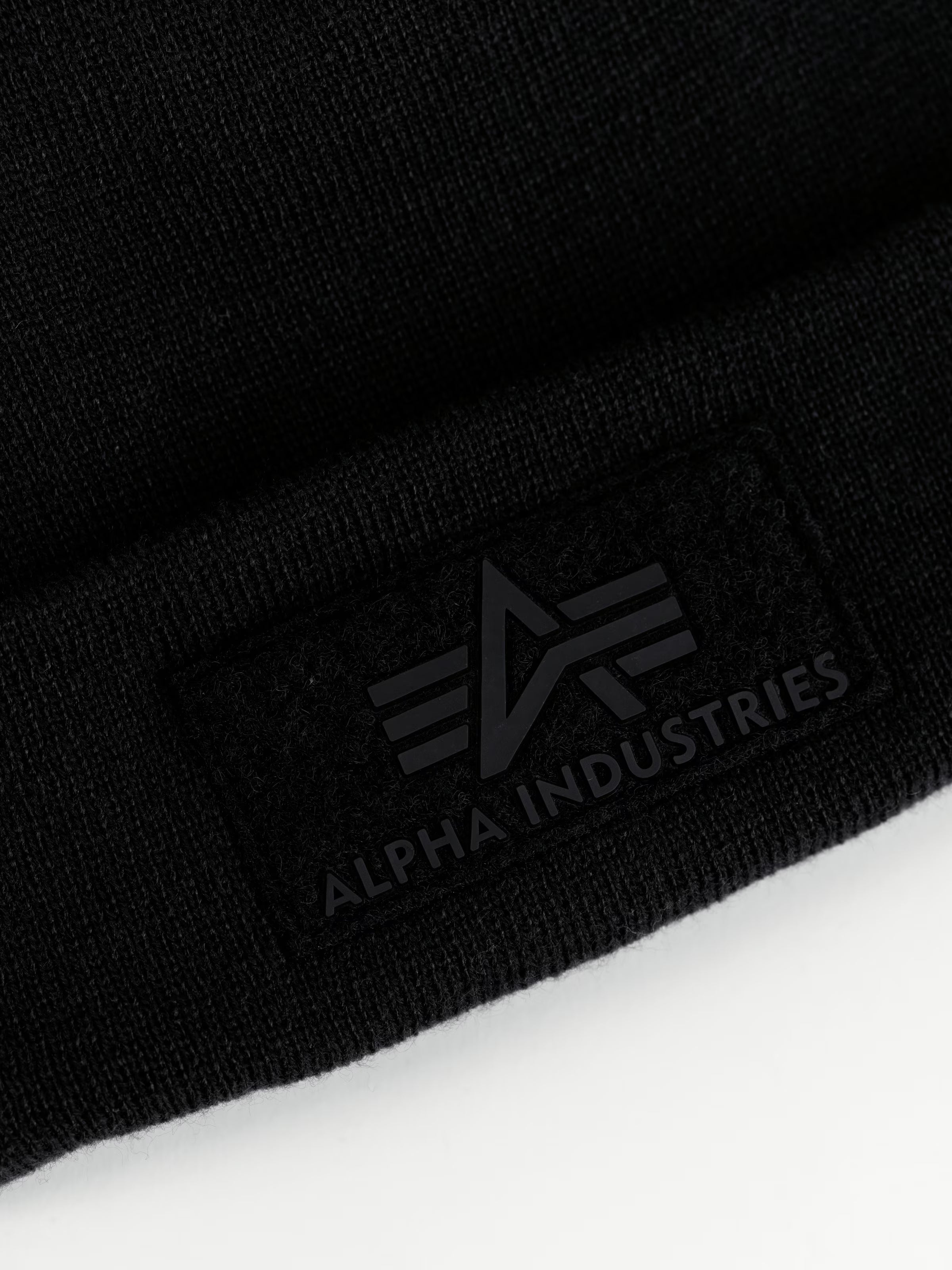 VLC Velcro Beanie Alpha Industries AW25 - Black