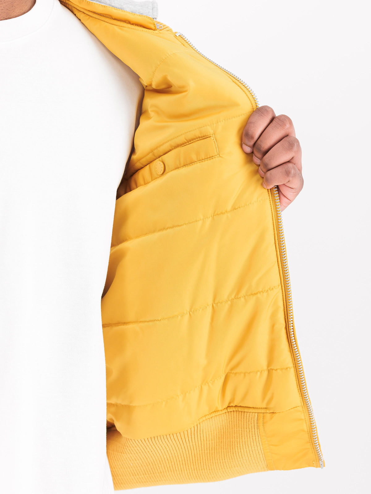 Alpha Industries – MA-1 Zip Hood Backprint Bomber Jacket – Wheat