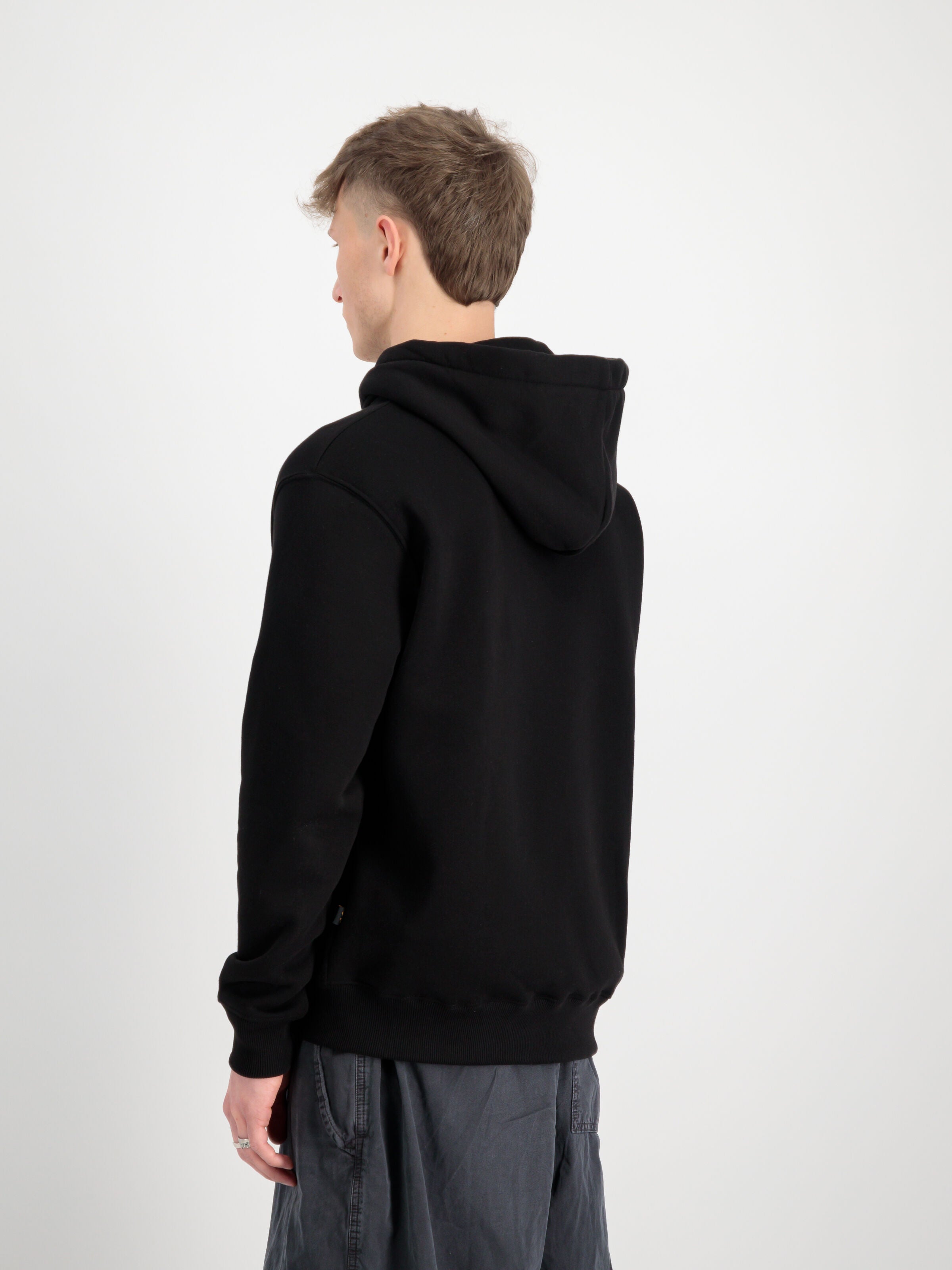 Basic Carbon Hoodie Alpha Industries AW25 - Black / Gold