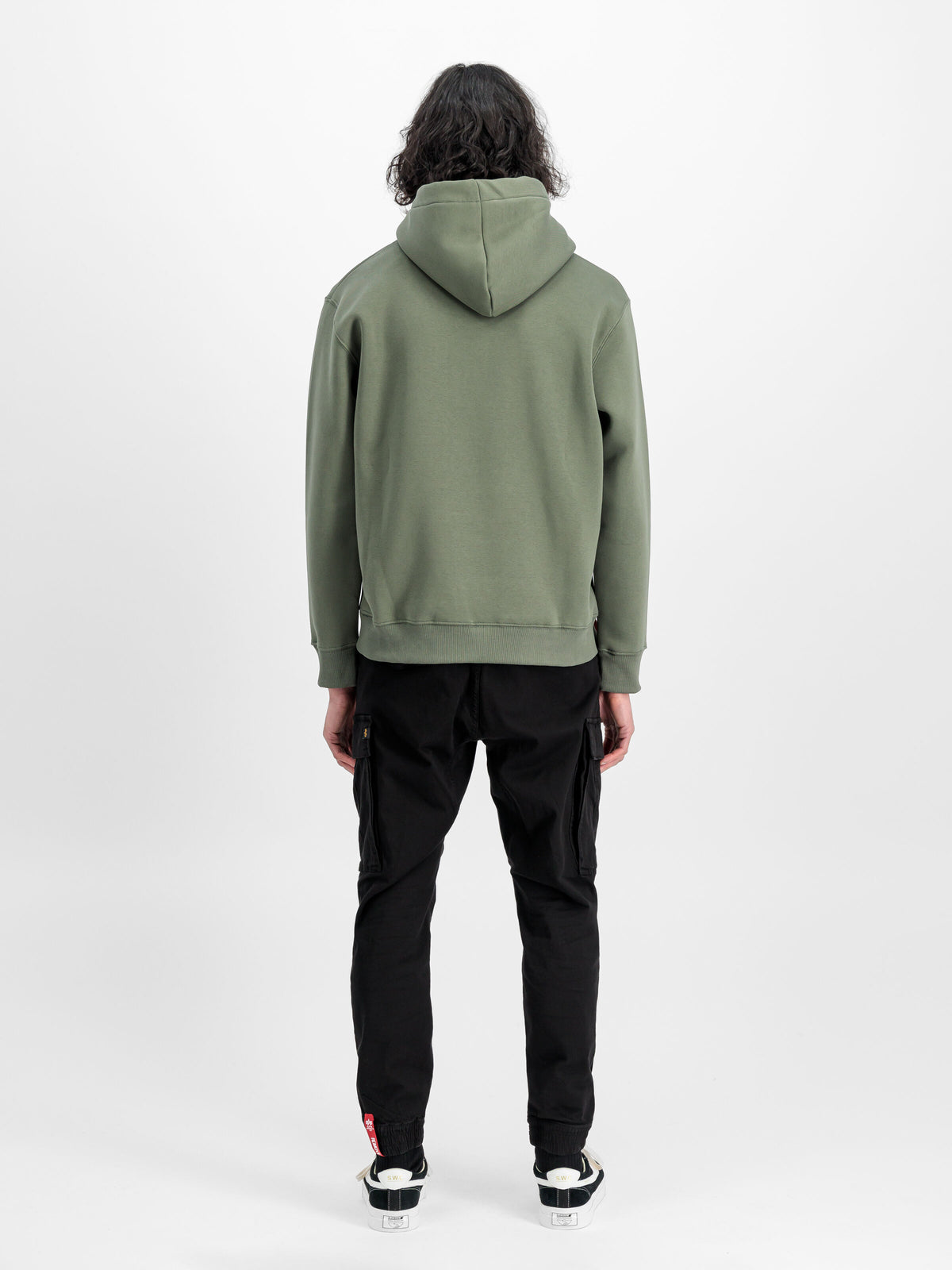 Alpha Industries – Basic Small Logo Hoodie – Dark Olive