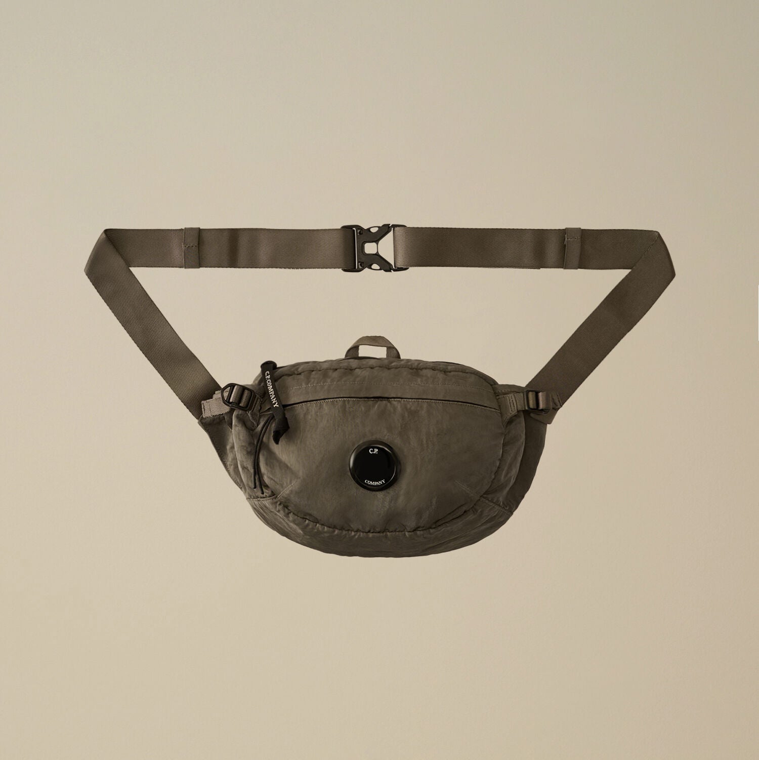 Nylon B Lens Crossbody Pack CP Company® AW25 - Gunemetal