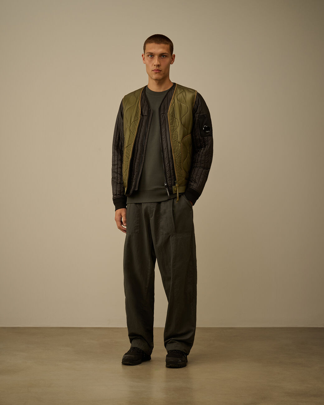 Diagonal Raised Fleece Crewneck Lens Sweatshirt CP Company® AW25 - Dark Shadow