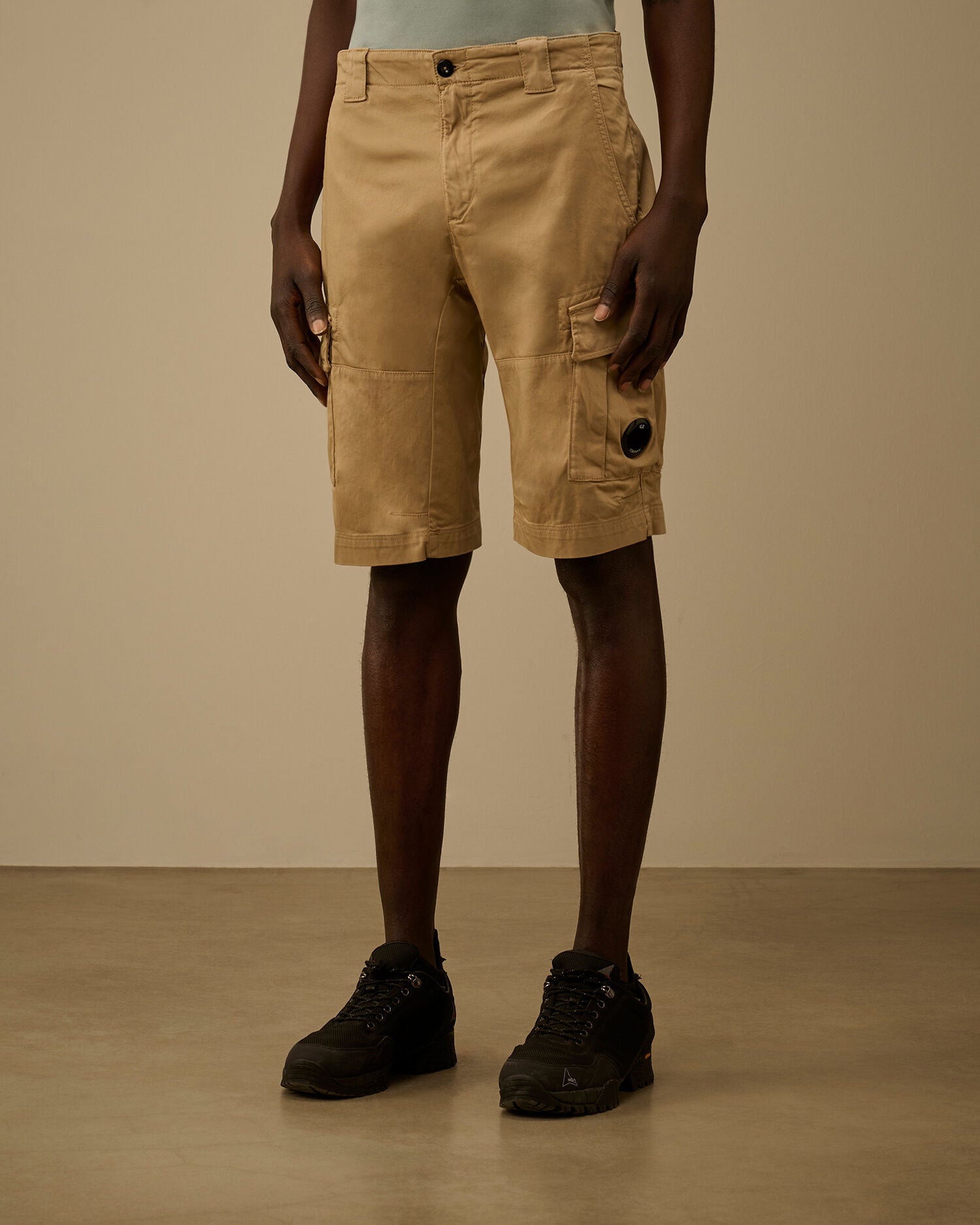 Stretch Sateen Cargo Lens Shorts C.P. Company - Beige, Anphora