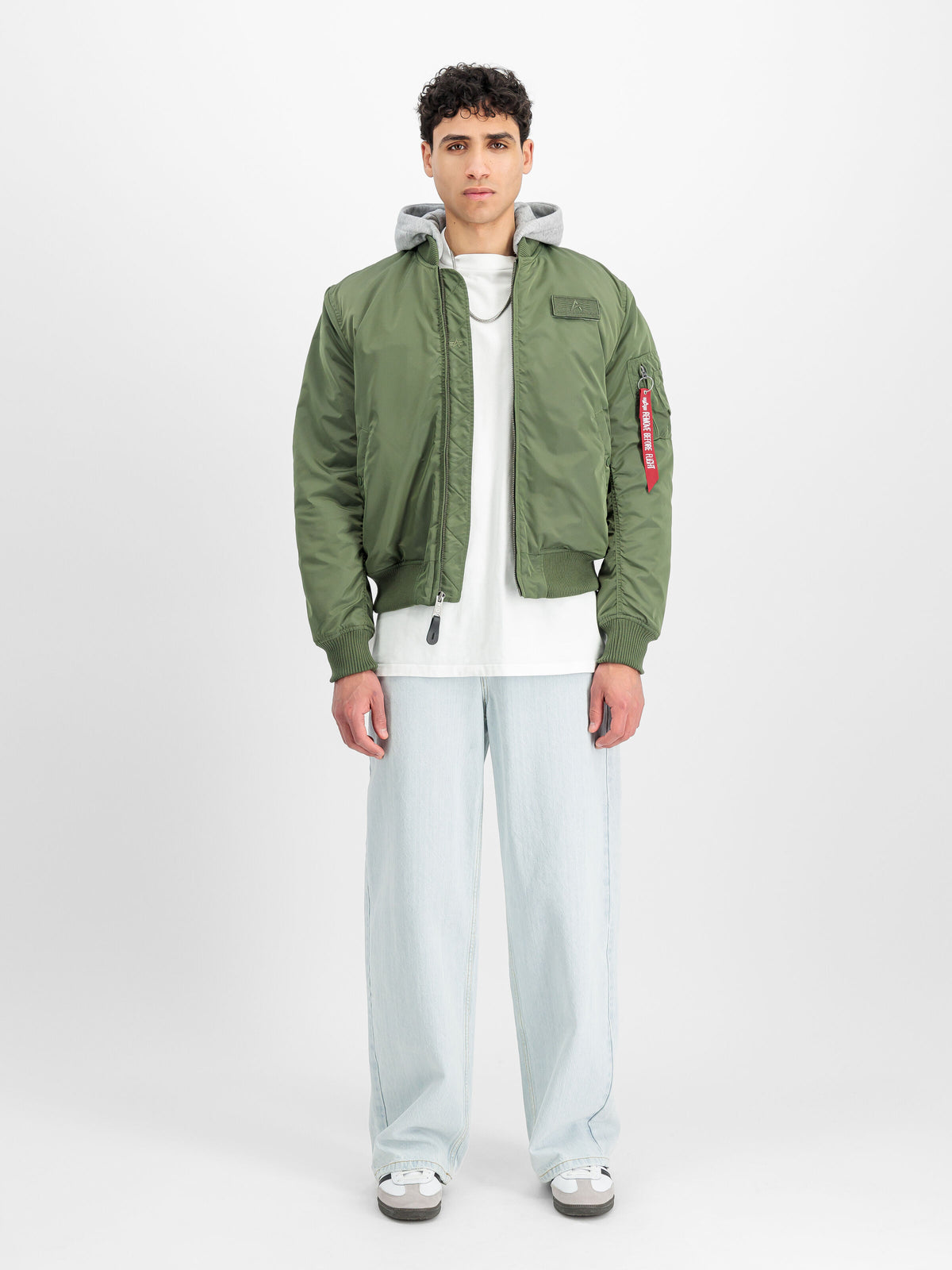 Alpha Industries – MA-1 TT Hood Two Tone Cold Weather Bomber Jacket – Sage-Green