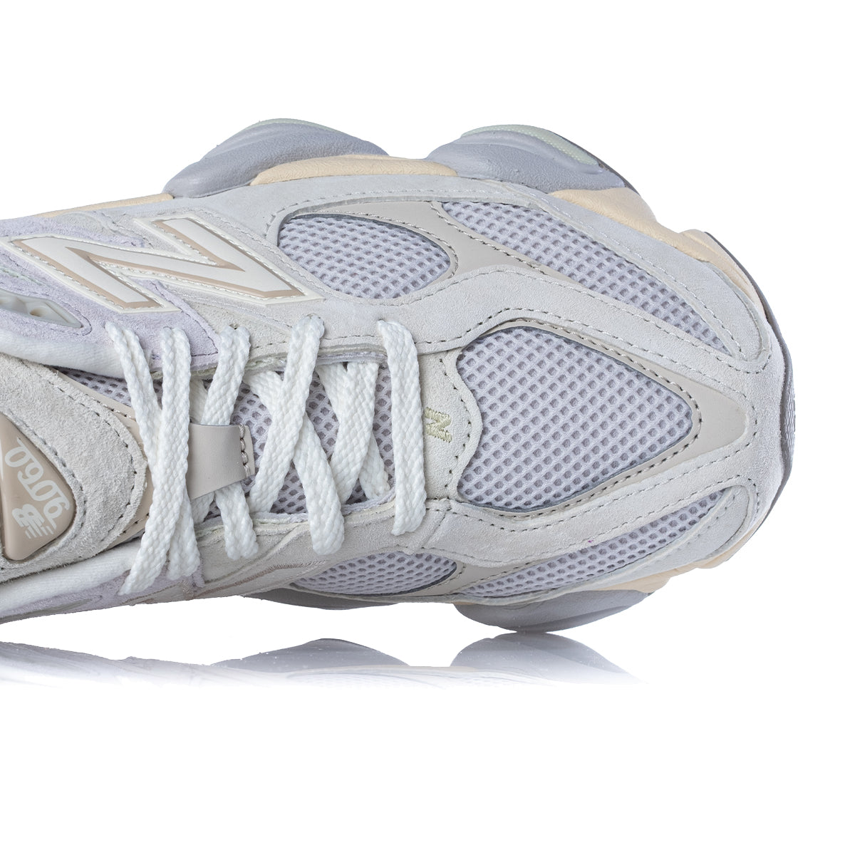 New Balance 9060 EEP - Suede Mesh / Pink
