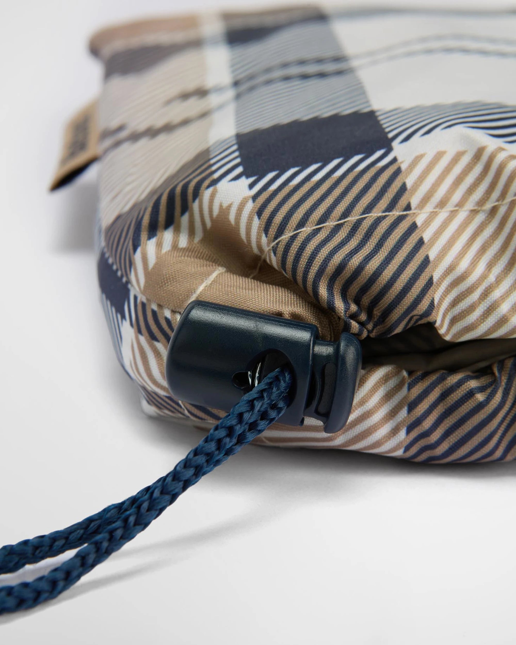 Portree Tartan Poncho AW25 Barbour Donna - Hessian/Navy Tartan