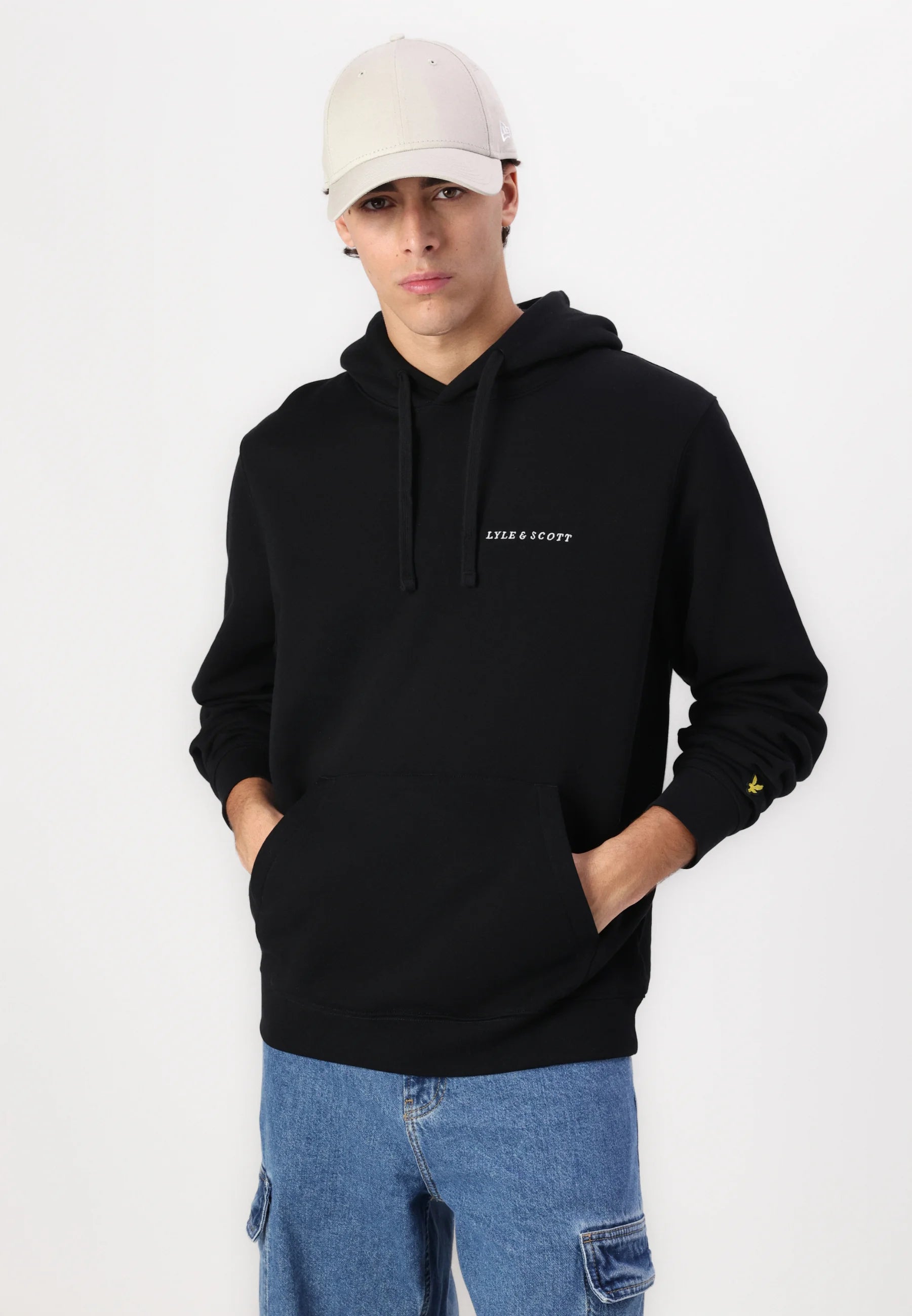 Embroidered Hoodie Lyle &amp; Scott - Jet Black / White