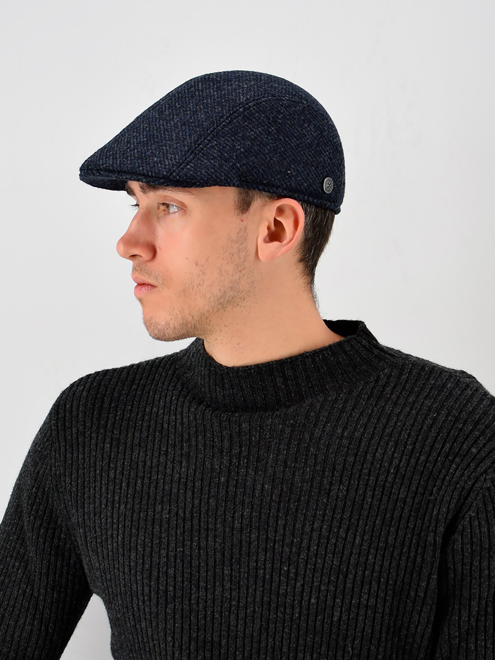 Modern Hat 047 AW24 Three Stroke - Col. 8