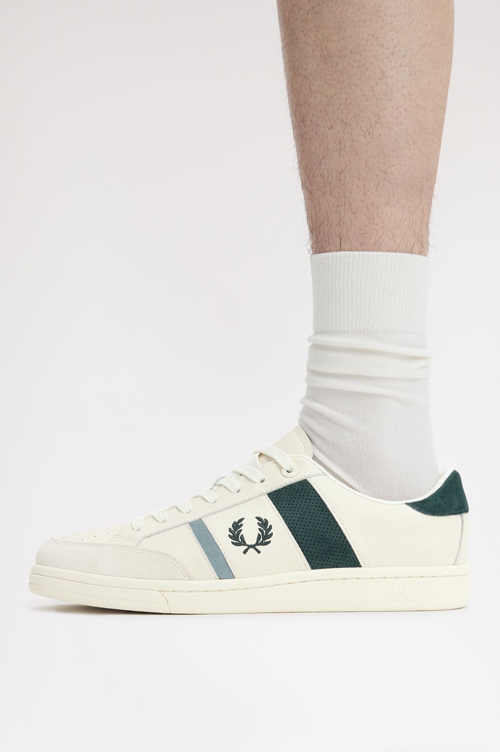 Fred Perry B725 Leather/ Suede - Ecru