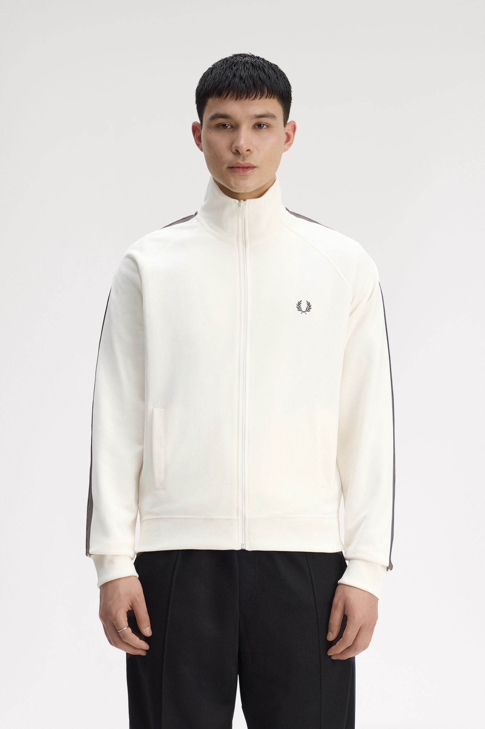 Contrast Tape Track Jacket Fred Perry AW25 - Ecru / Burnt Tobacco