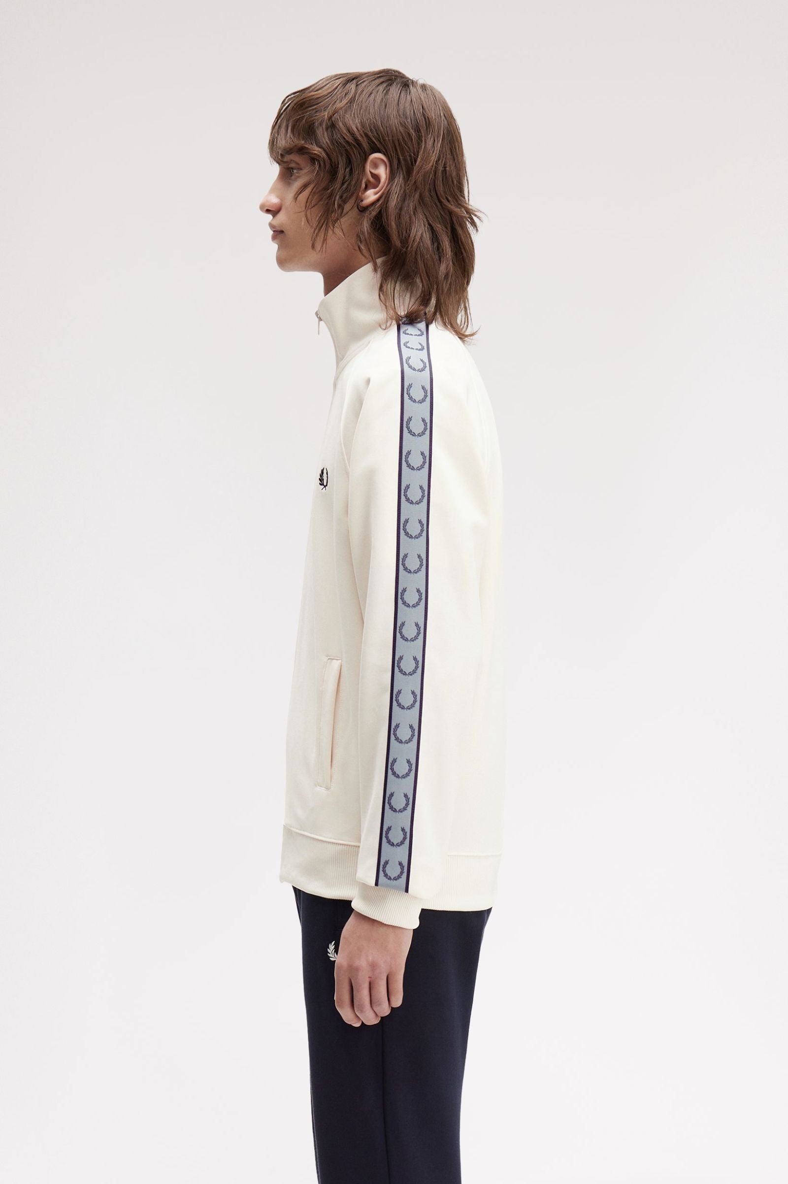 Contrast Tape Track Jacket Fred Perry AW25 - Ecru / Navy
