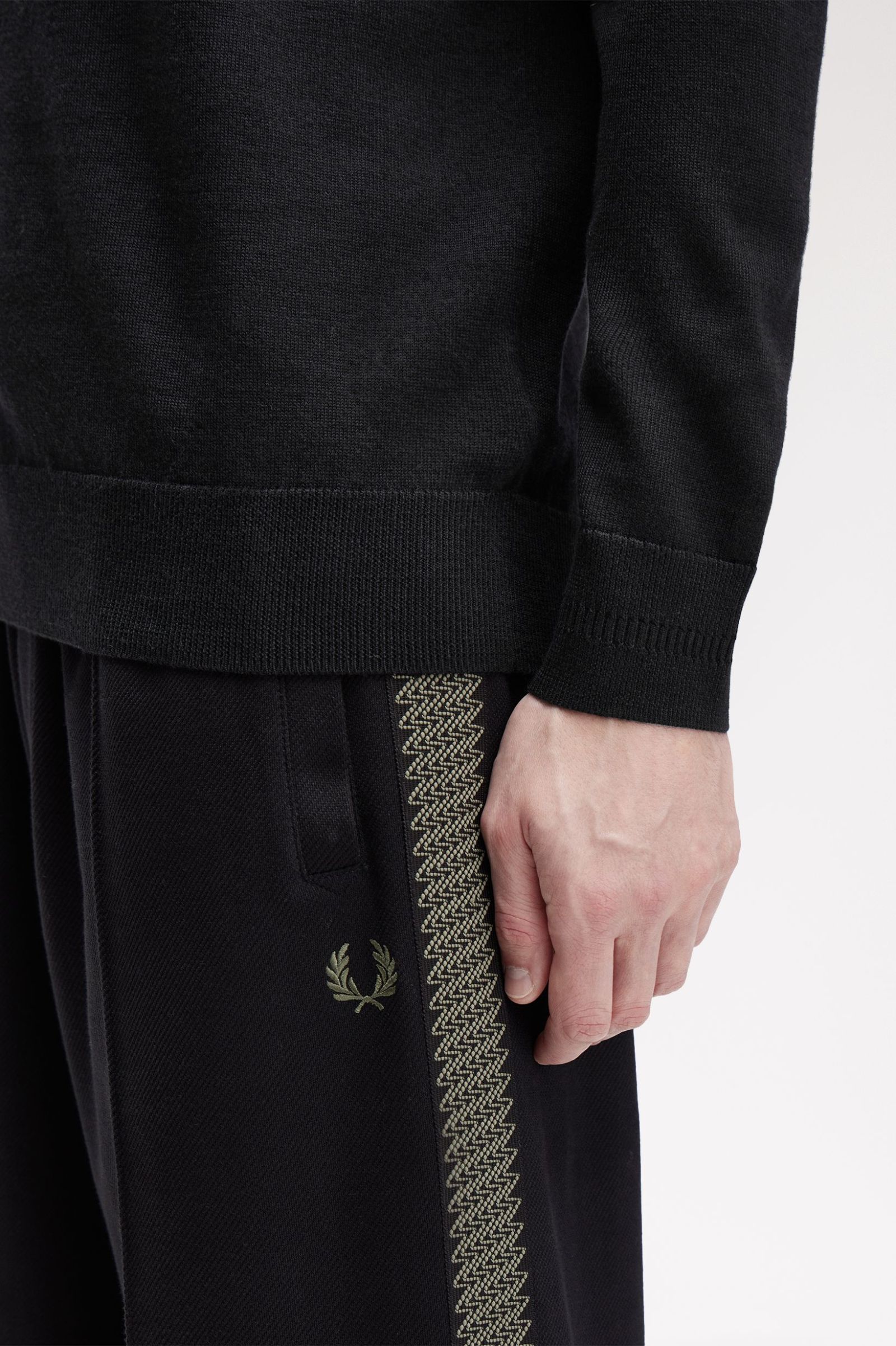 Roll Neck Jumper Fred Perry AW25 - Black