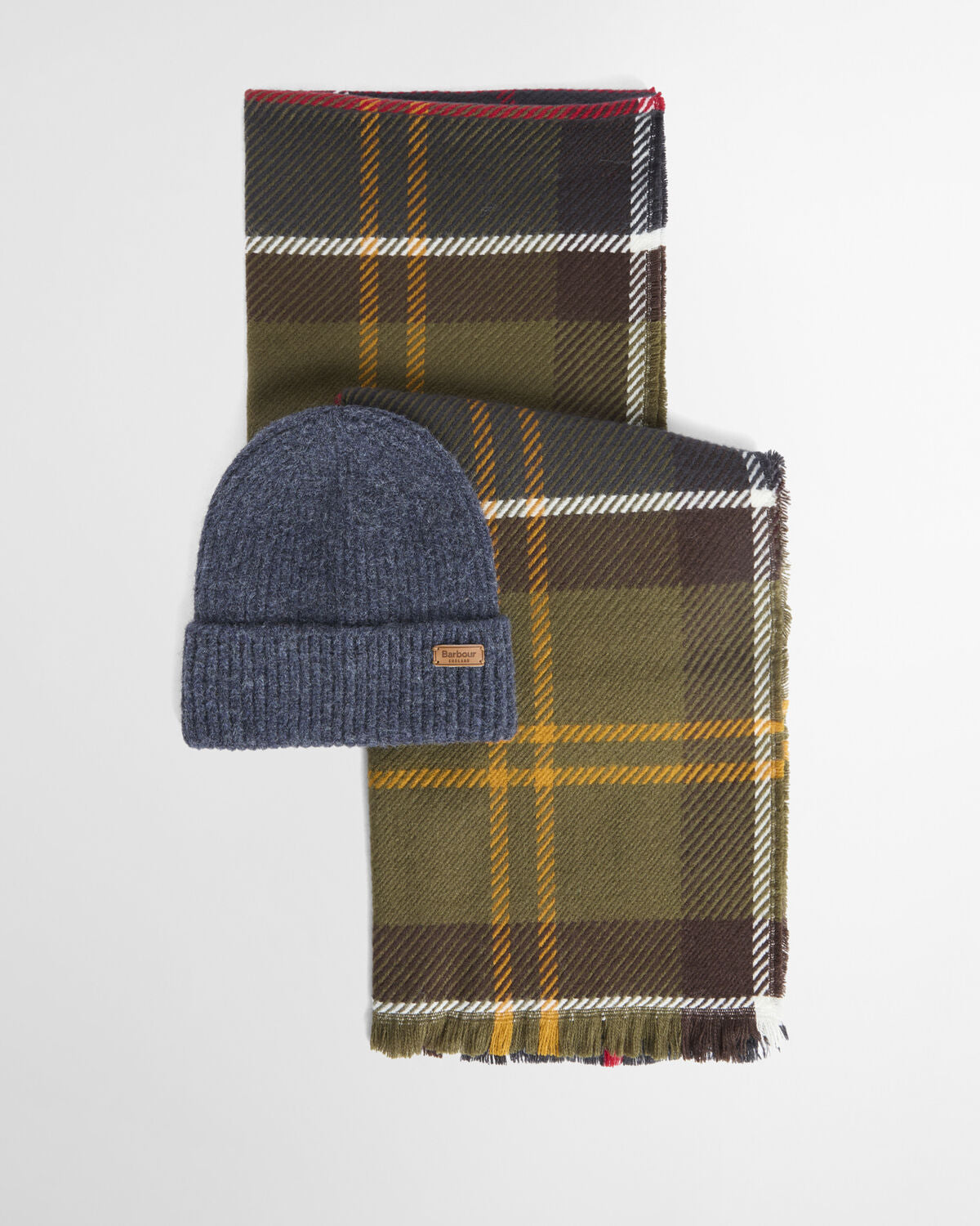 Barbour – Pendle Beanie & Blair Scarf Gift Set – Classic Tartan