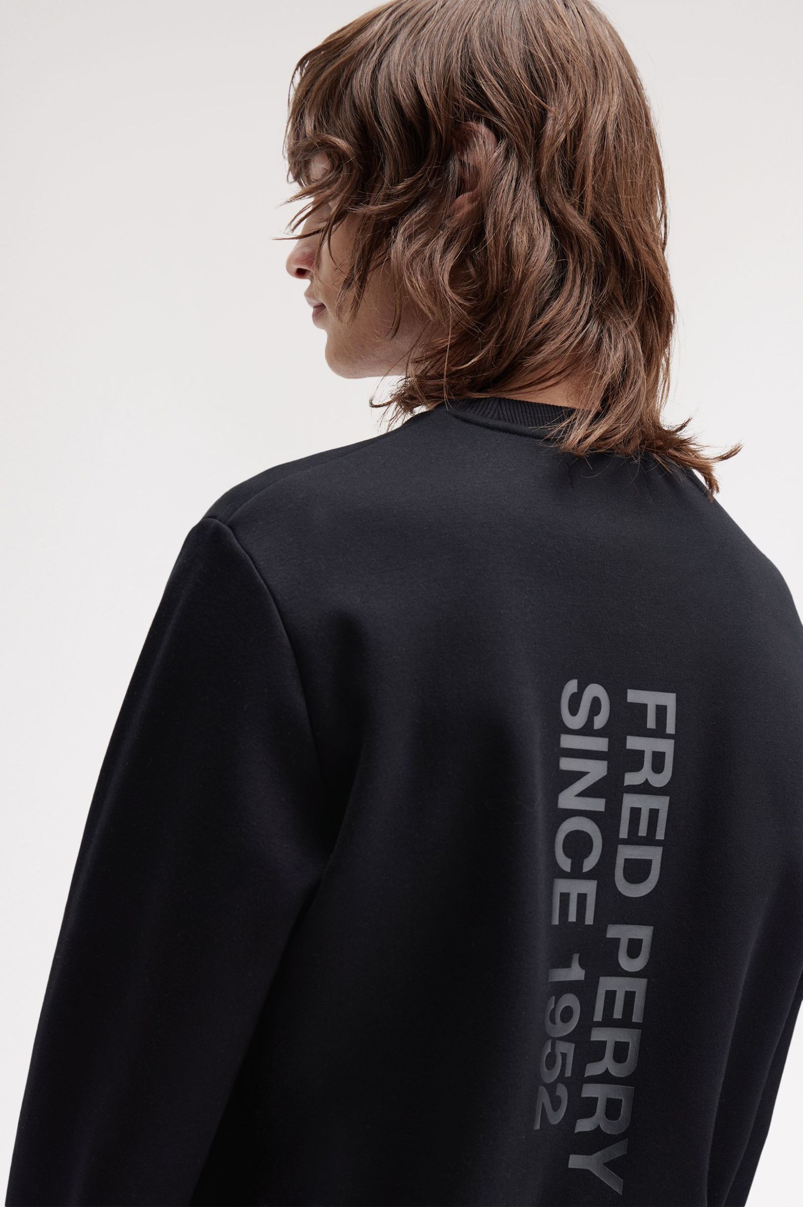 Bold Branding Crewneck Sweat Fred Perry AW25 - Black