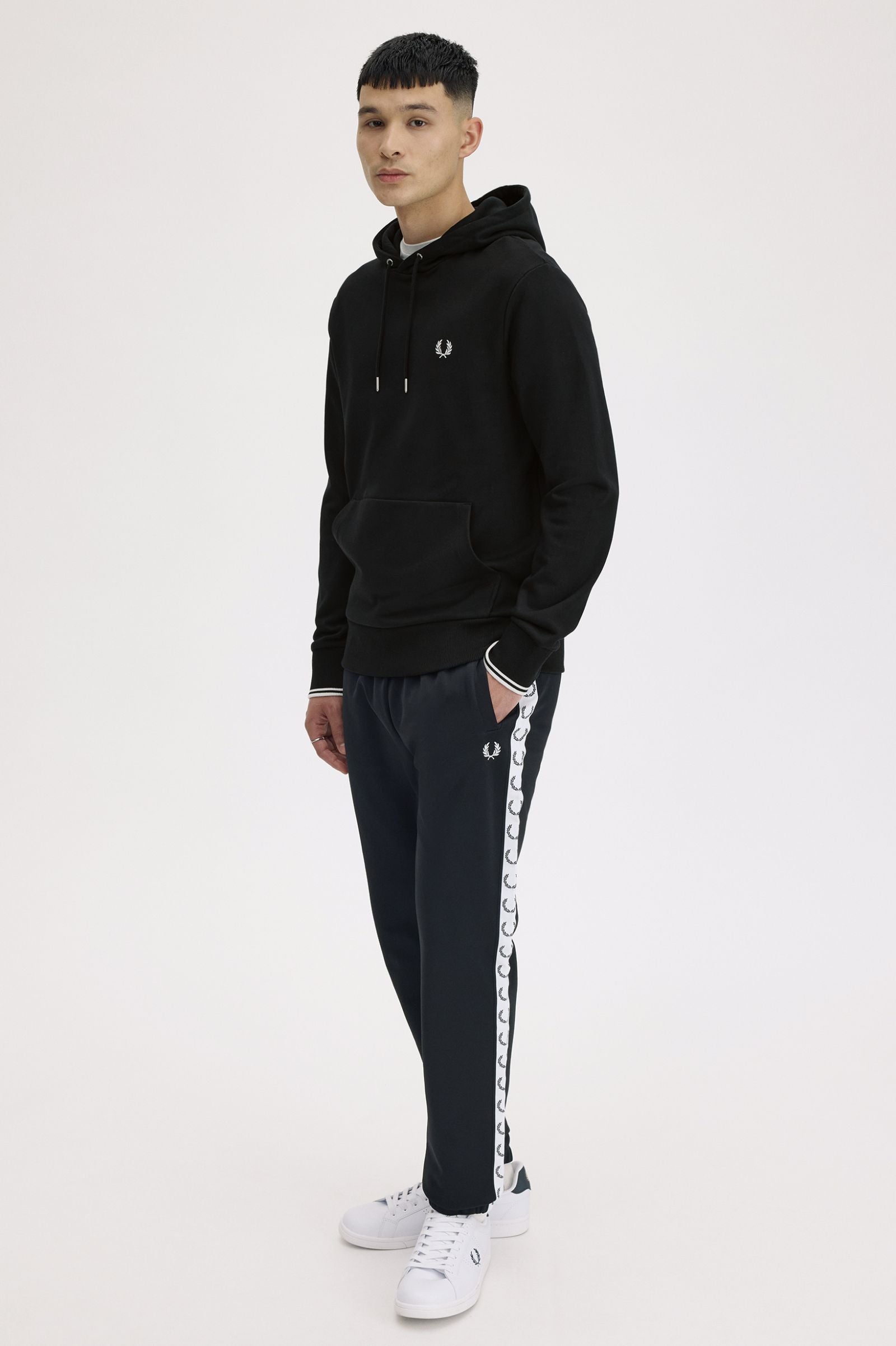 Tipped Hooded Sweatshirt Fred Perry AW25 - Black