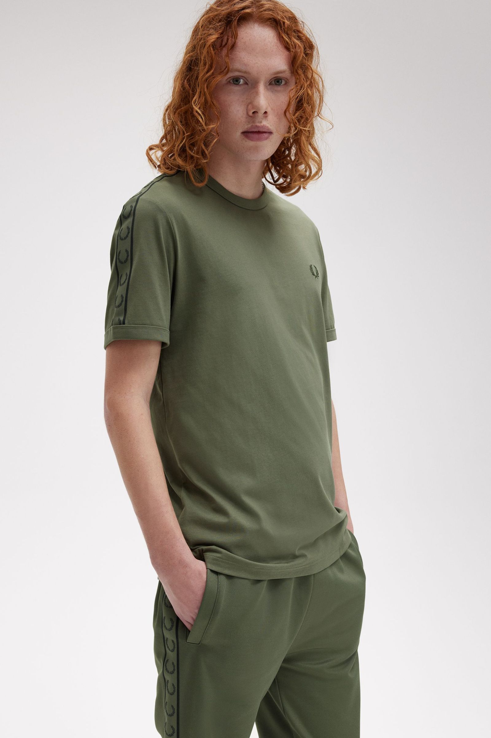 FP Contrast Tape Ringer T-Shirt Fred Perry - Laurel Wreath Green / Night Green