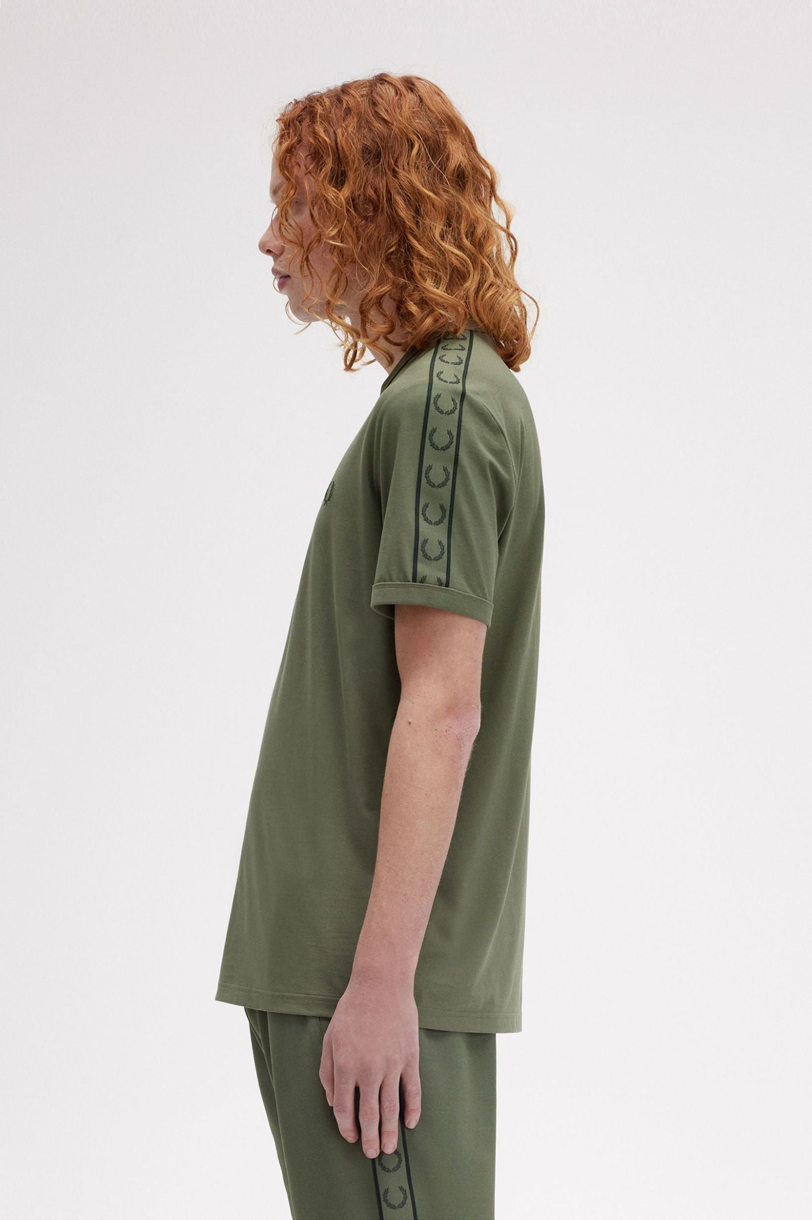 FP Contrast Tape Ringer T-Shirt Fred Perry - Laurel Wreath Green / Night Green