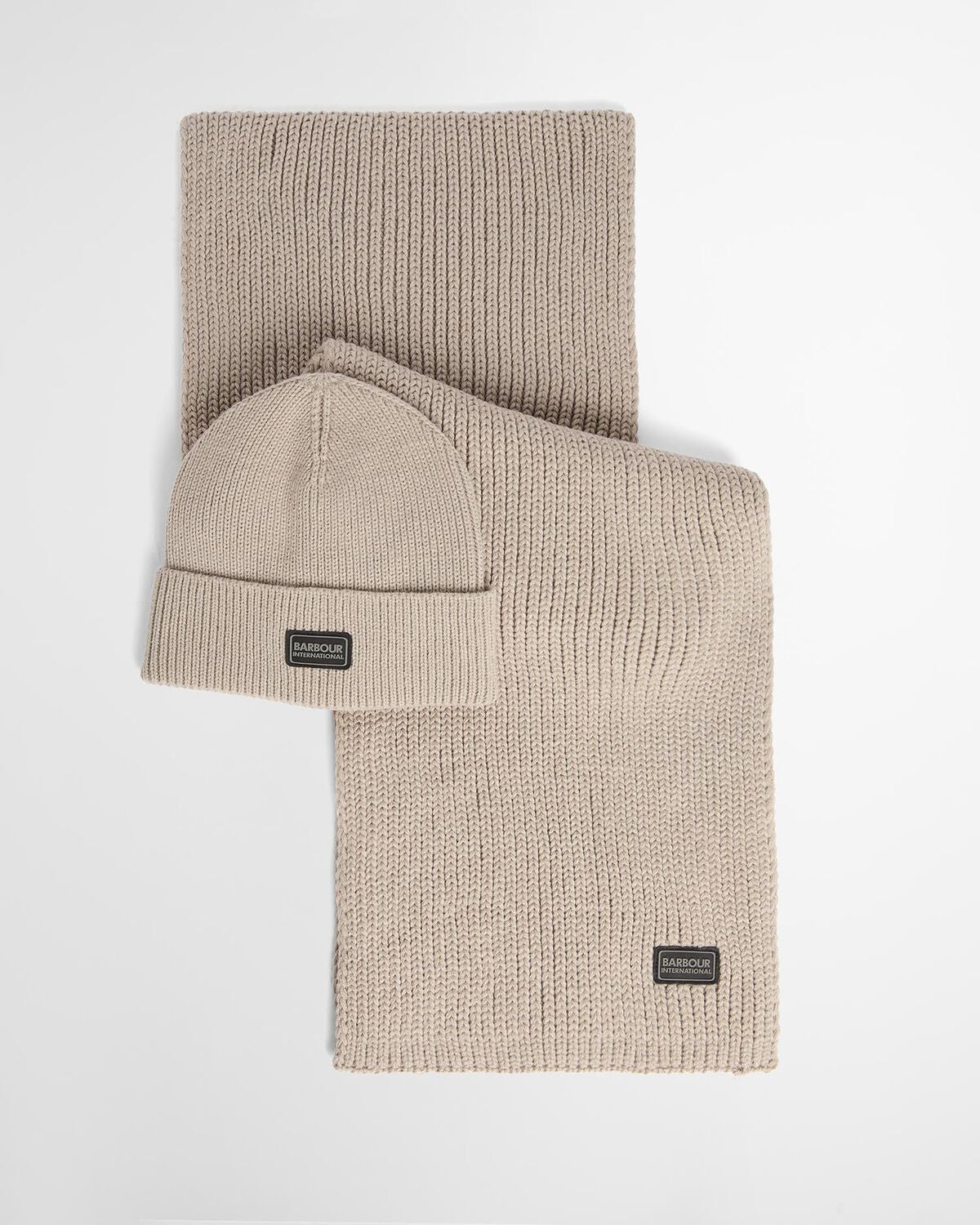 Barbour International – Sweeper Legacy Beanie Gift Set – Concrete