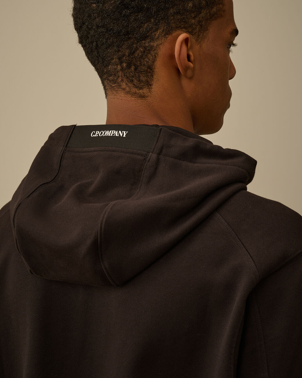 Diagonal Raised Fleece Hooded Lens Sweatshirt CP Company® AW25 - Black