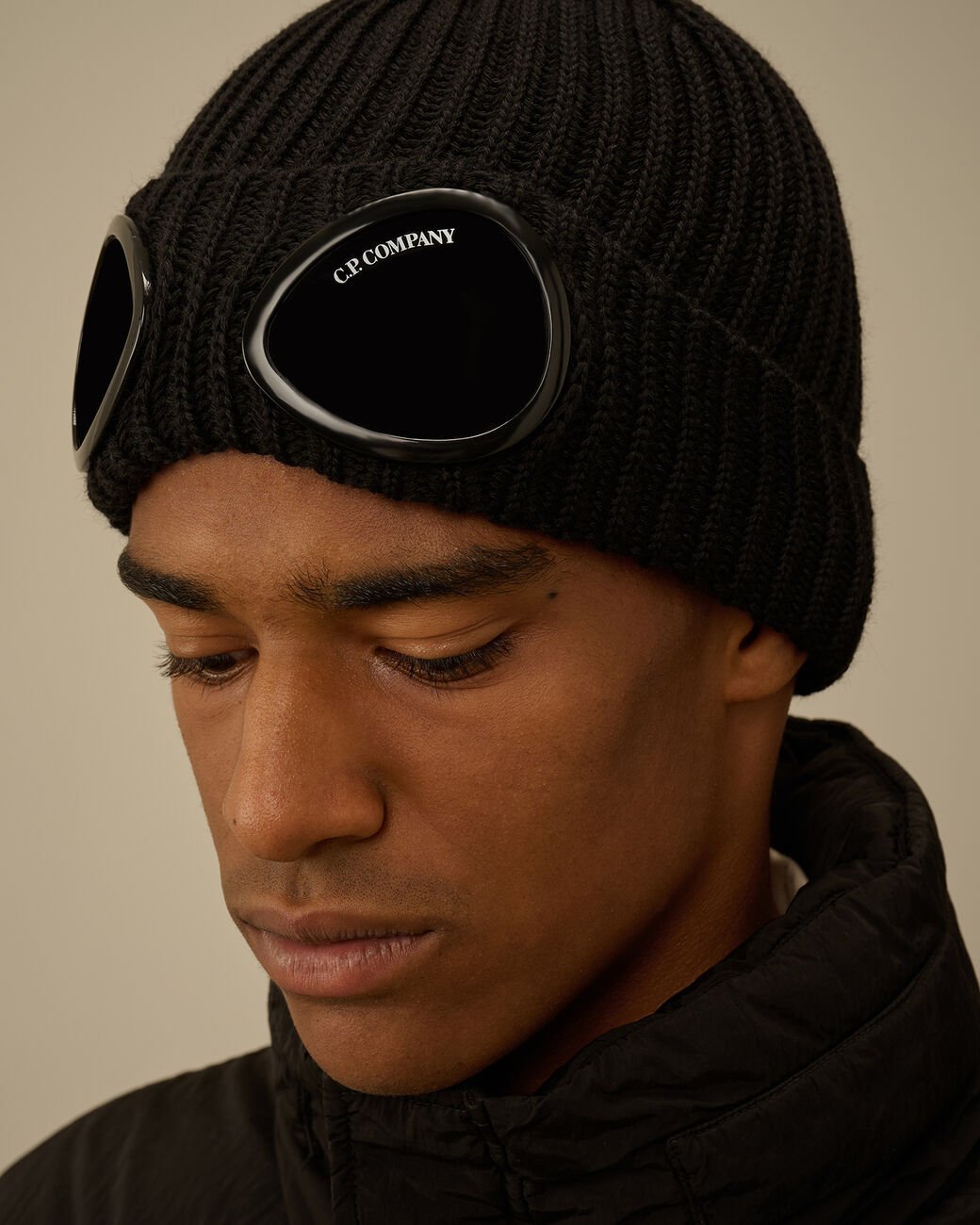 Extrafine Merino Wool Goggle Beanie CP Company® AW25 - Black