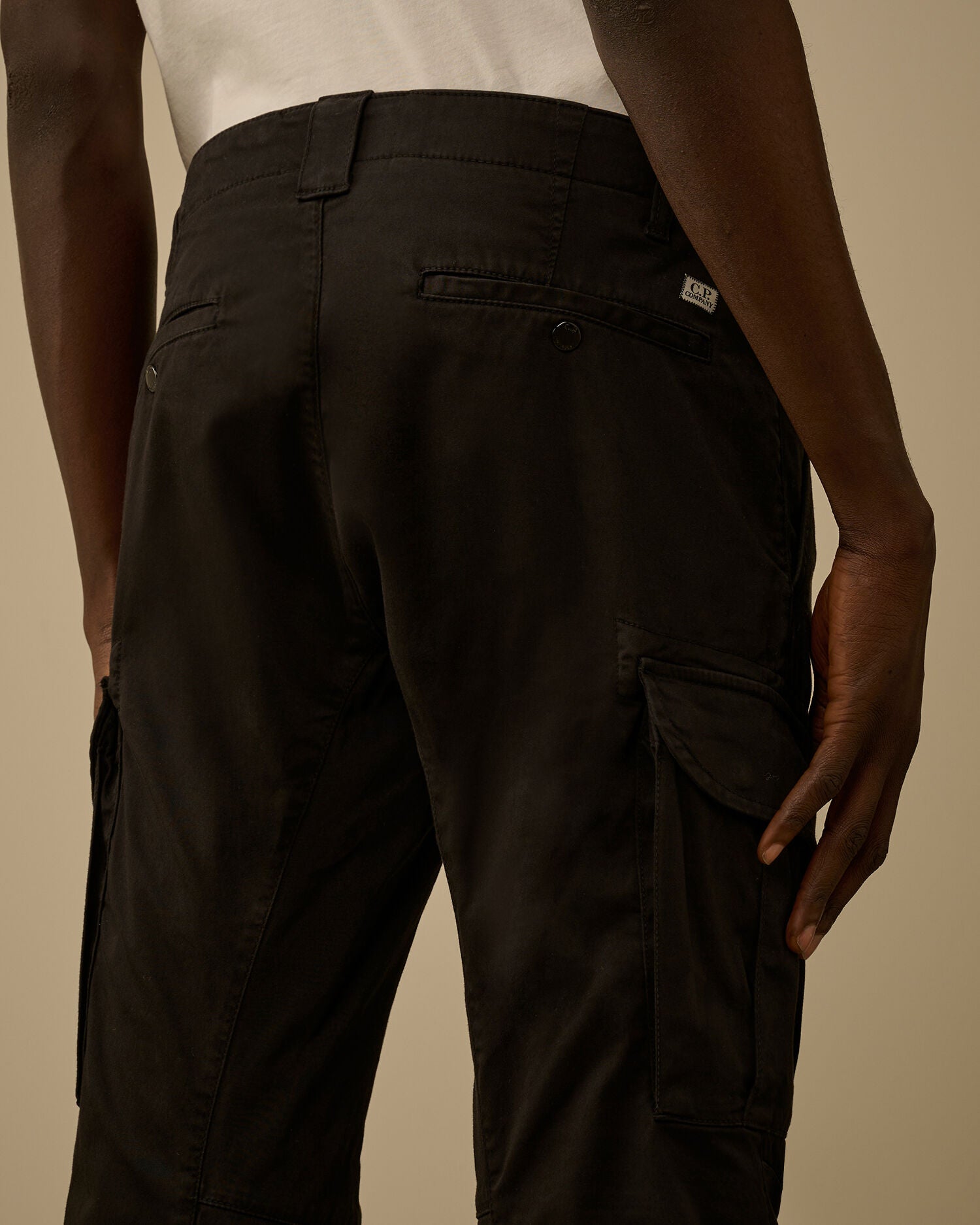 Stretch Sateen Ergonomic Lens Cargo Pants C.P. Company - Black