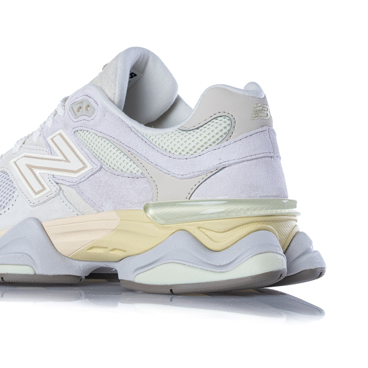 New Balance 9060 EEP - Suede Mesh / Pink
