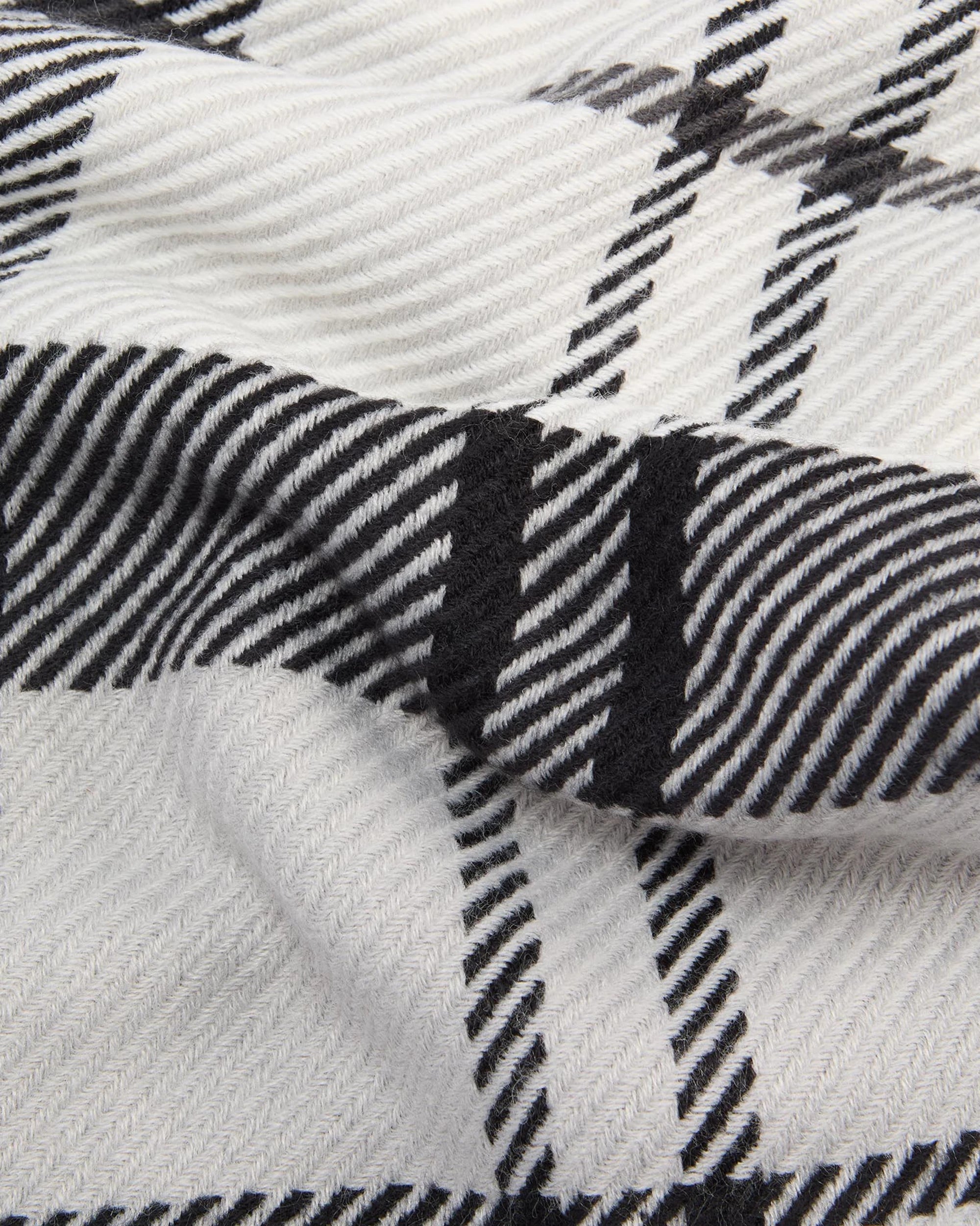 Pendle Gift Set Beanie & Blair Scarf Set AW25 Barbour - Monochrome