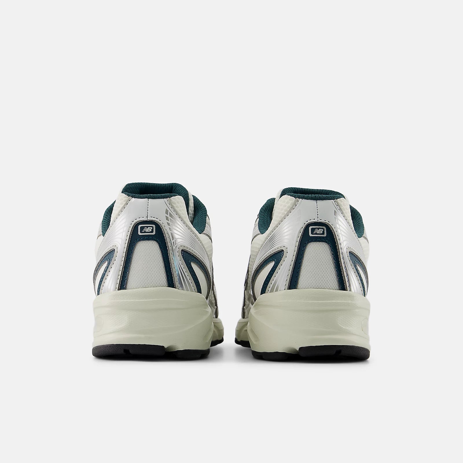 New Balance U 740 2EL - MEDUSA GREEN con ANGORA
