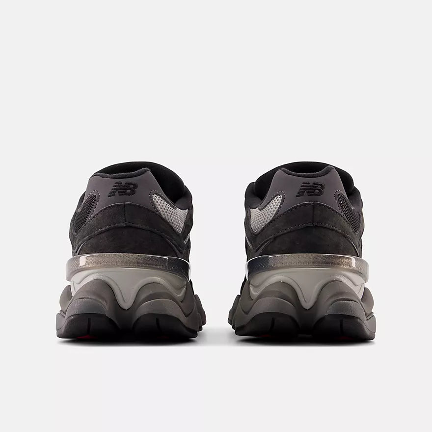 New Balance U 9060 BLK - Leather Black